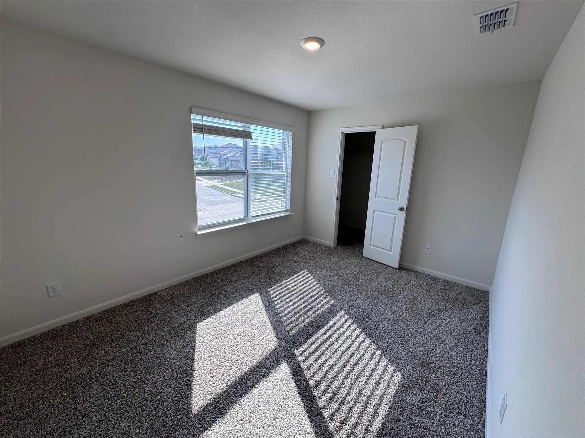 Single Family Residence For Sale in Wise County , 152 Banjo Trail, Newark, Texas 76071, 5 Bedroom, 3 Bathroom, 2 Garage spaces, 2,708 Sqft, built in 2022, mls#21303178, Real Estate Agent in Newark, Homes For Sale in Wise county, Homes For Sale in Newark, Realtor in Newark Texas, Real Estate Brokerage Independent Realty Texas, Luminita Cordes Realtor