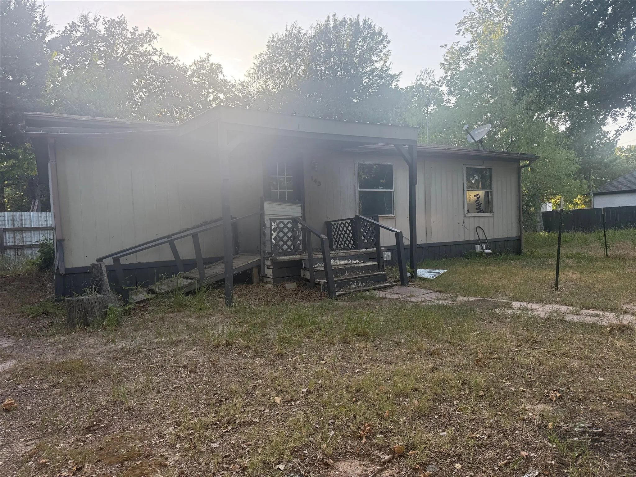 Single Family Residence For Sale in Henderson County , 143 Chillacothe Trail, Mabank, Texas 75156, 3 Bedroom, 2 Bathroom, Garage spaces, 1,260 Sqft, built in 1993, mls#21303688, Real Estate Agent in Mabank, Homes For Sale in Henderson county, Homes For Sale in Mabank, Realtor in Mabank Texas, Real Estate Brokerage Independent Realty Texas, Luminita Cordes Realtor