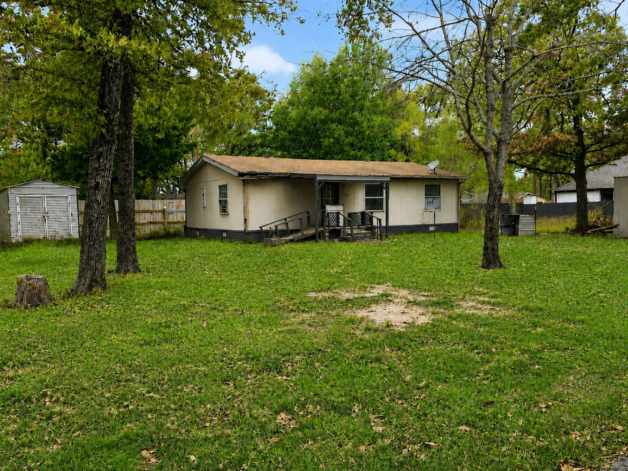 Single Family Residence For Sale in Henderson County , 143 Chillacothe Trail, Mabank, Texas 75156, 3 Bedroom, 2 Bathroom, Garage spaces, 1,260 Sqft, built in 1993, mls#21303688, Real Estate Agent in Mabank, Homes For Sale in Henderson county, Homes For Sale in Mabank, Realtor in Mabank Texas, Real Estate Brokerage Independent Realty Texas, Luminita Cordes Realtor
