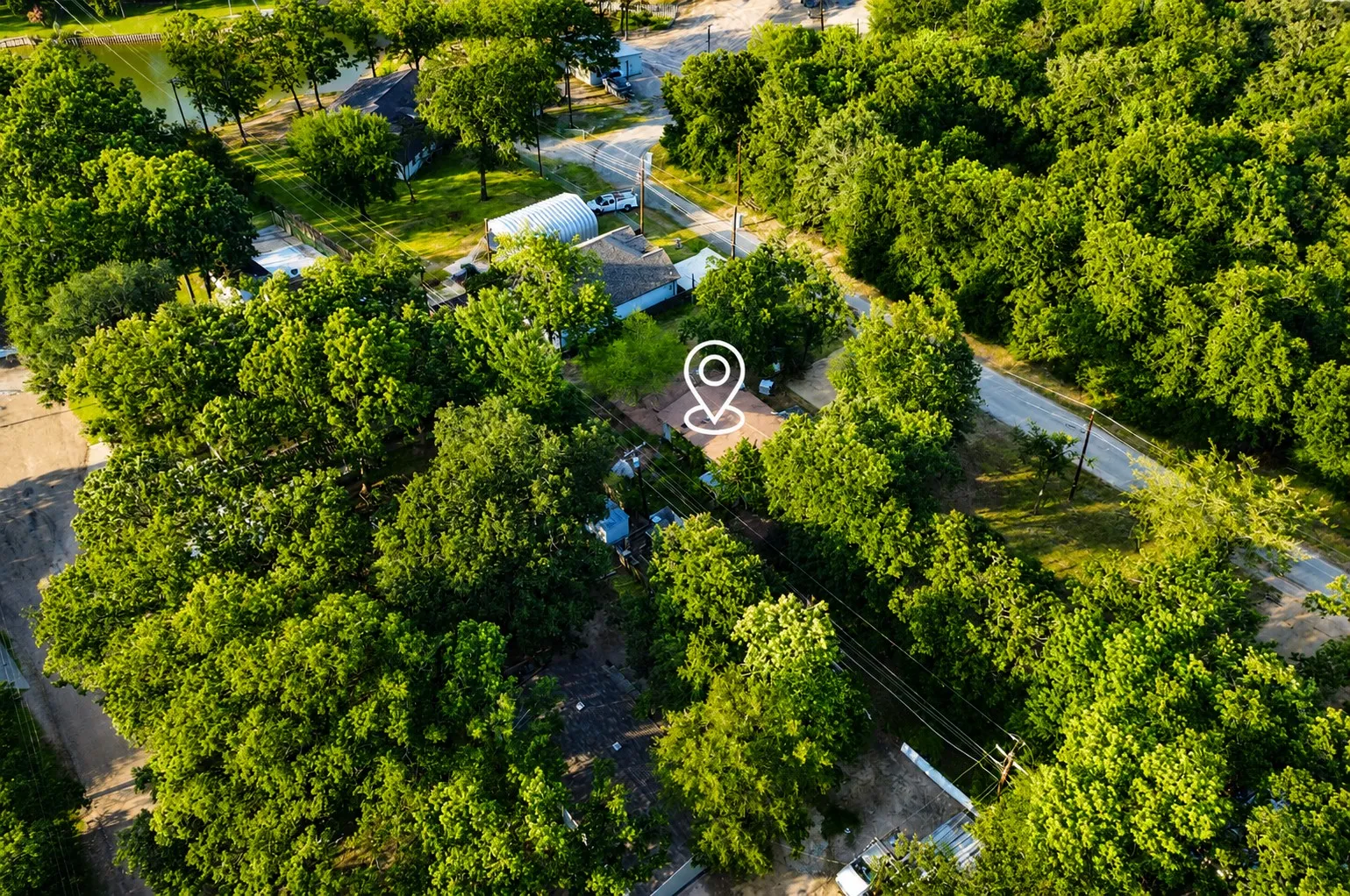 Single Family Residence For Sale in Henderson County , 143 Chillacothe Trail, Mabank, Texas 75156, 3 Bedroom, 2 Bathroom, Garage spaces, 1,260 Sqft, built in 1993, mls#21303688, Real Estate Agent in Mabank, Homes For Sale in Henderson county, Homes For Sale in Mabank, Realtor in Mabank Texas, Real Estate Brokerage Independent Realty Texas, Luminita Cordes Realtor