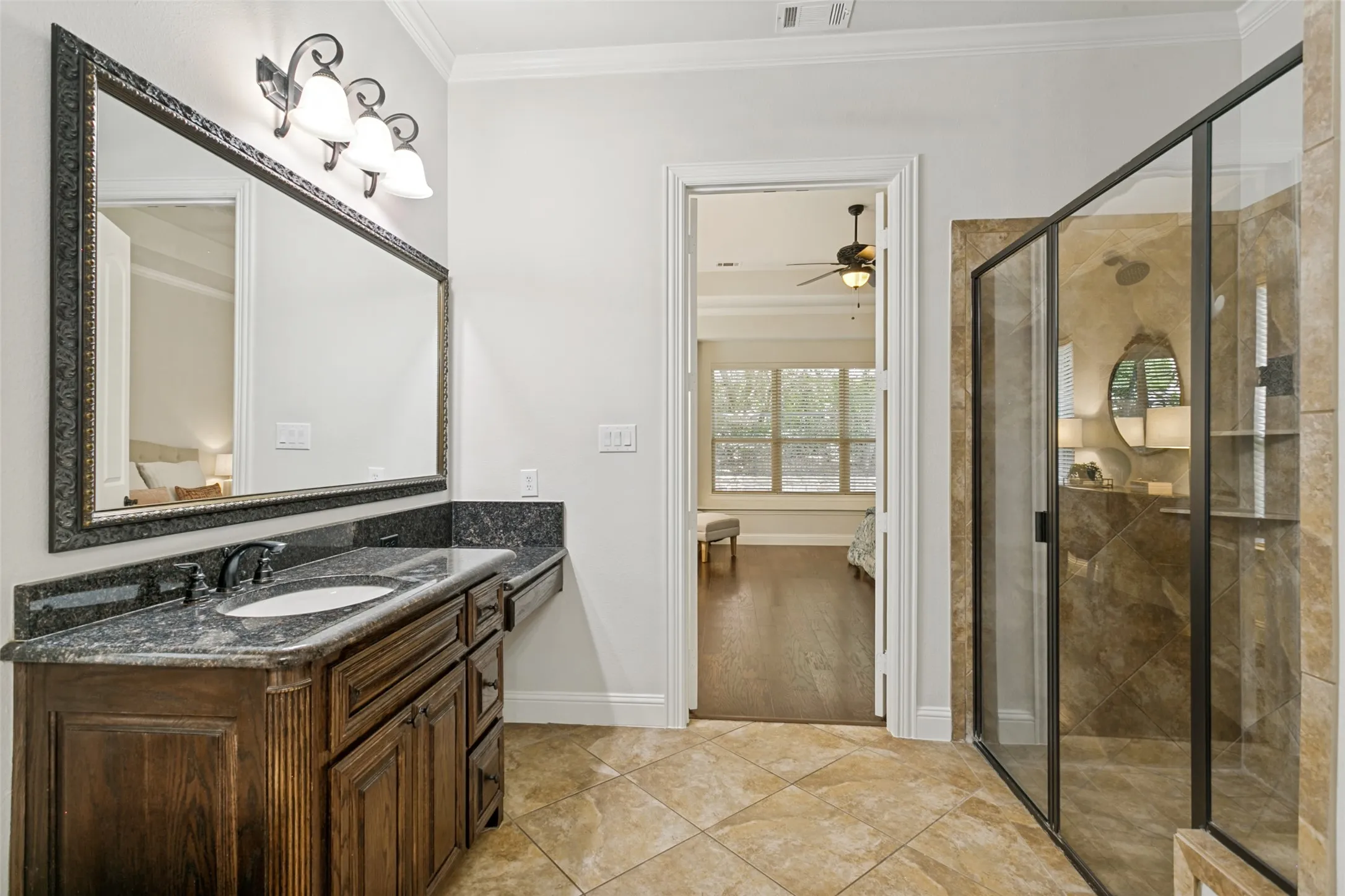 Single Family Residence For Sale in Tarrant County , 4804 Taylor Lane, Grapevine, Texas 76051, 4 Bedroom, 4 Bathroom, 2 Garage spaces, 3,261 Sqft, built in 2011, mls#21298887, Real Estate Agent in Grapevine, Homes For Sale in Tarrant county, Homes For Sale in Grapevine, Realtor in Grapevine Texas, Real Estate Brokerage Independent Realty Texas, Luminita Cordes Realtor