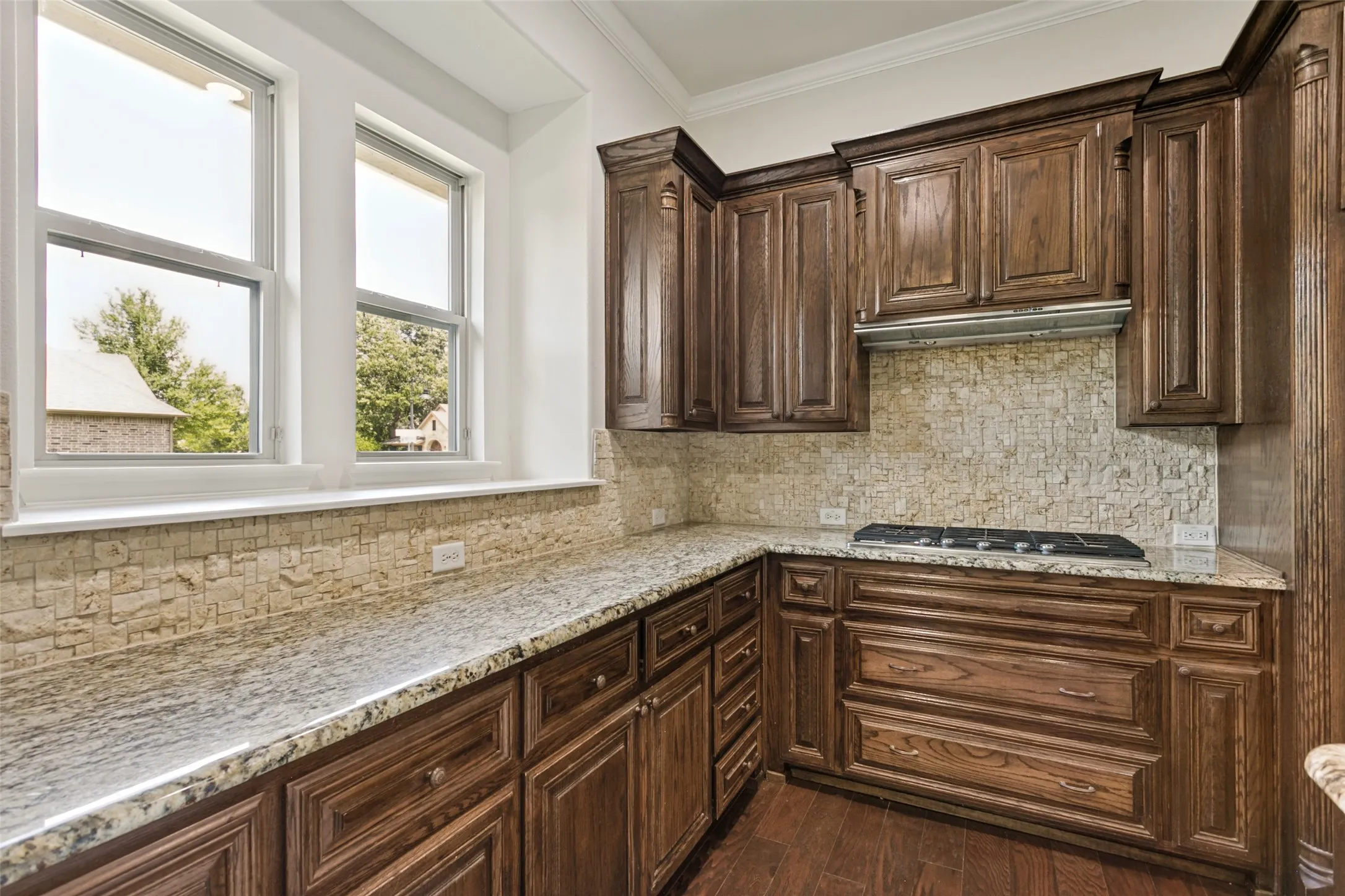 Single Family Residence For Sale in Tarrant County , 4804 Taylor Lane, Grapevine, Texas 76051, 4 Bedroom, 4 Bathroom, 2 Garage spaces, 3,261 Sqft, built in 2011, mls#21298887, Real Estate Agent in Grapevine, Homes For Sale in Tarrant county, Homes For Sale in Grapevine, Realtor in Grapevine Texas, Real Estate Brokerage Independent Realty Texas, Luminita Cordes Realtor