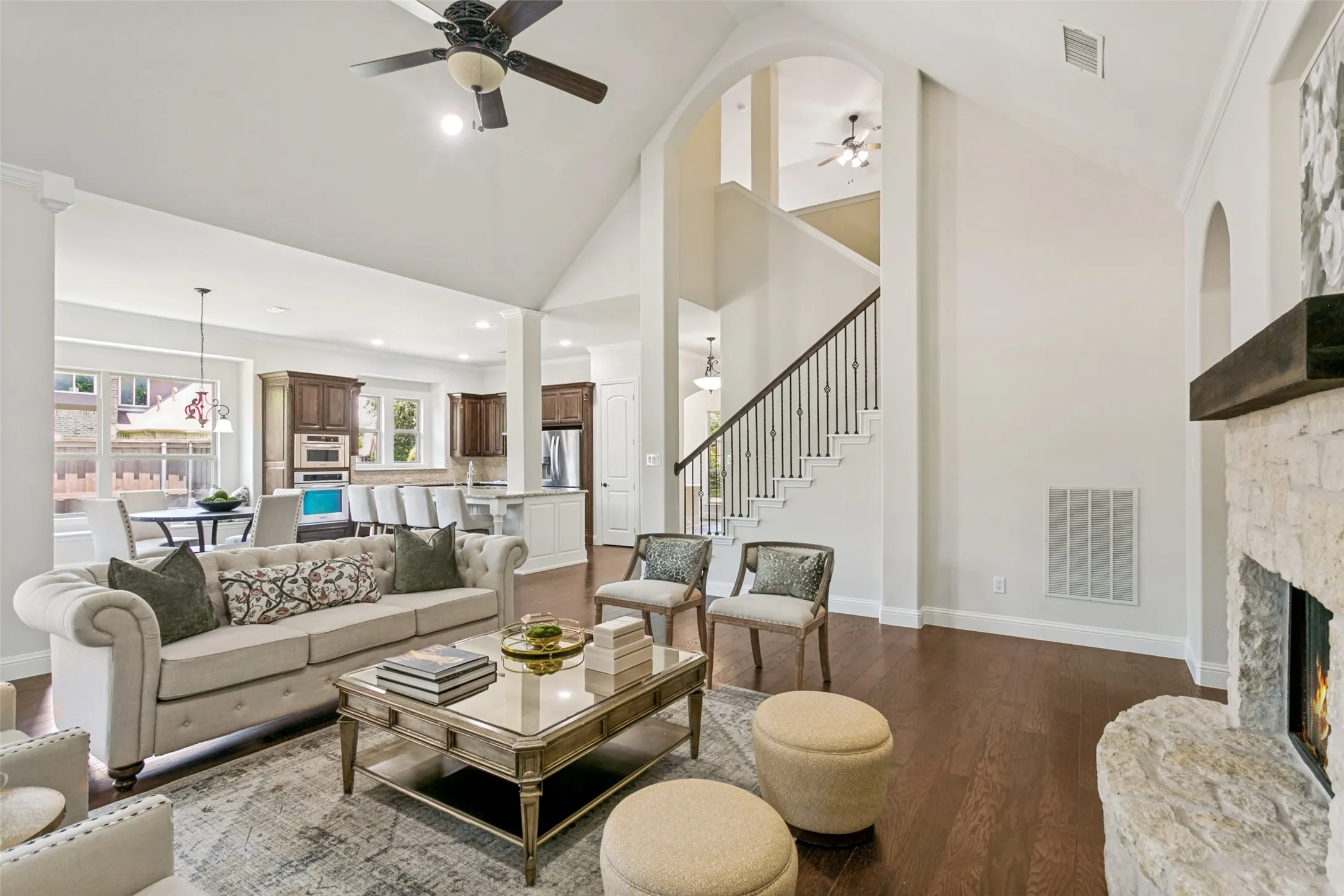 Single Family Residence For Sale in Tarrant County , 4804 Taylor Lane, Grapevine, Texas 76051, 4 Bedroom, 4 Bathroom, 2 Garage spaces, 3,261 Sqft, built in 2011, mls#21298887, Real Estate Agent in Grapevine, Homes For Sale in Tarrant county, Homes For Sale in Grapevine, Realtor in Grapevine Texas, Real Estate Brokerage Independent Realty Texas, Luminita Cordes Realtor