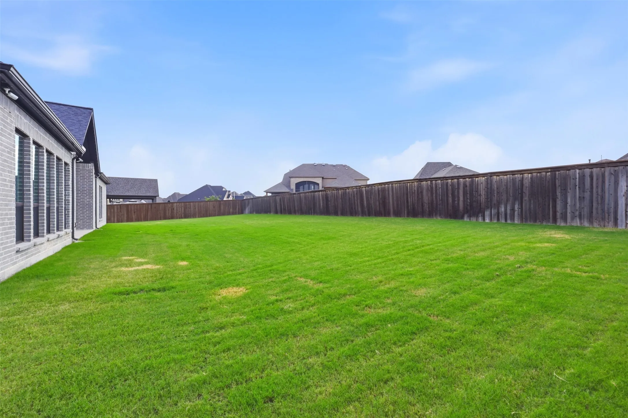 Single Family Residence For Sale in Rockwall County , 1620 Ripasso Way, Mclendon Chisholm, Texas 75032, 4 Bedroom, 5 Bathroom, 3 Garage spaces, 4,418 Sqft, built in 2023, mls#21290436, Real Estate Agent in Mclendon Chisholm, Homes For Sale in Rockwall county, Homes For Sale in Mclendon Chisholm, Realtor in Mclendon Chisholm Texas, Real Estate Brokerage Independent Realty Texas, Luminita Cordes Realtor