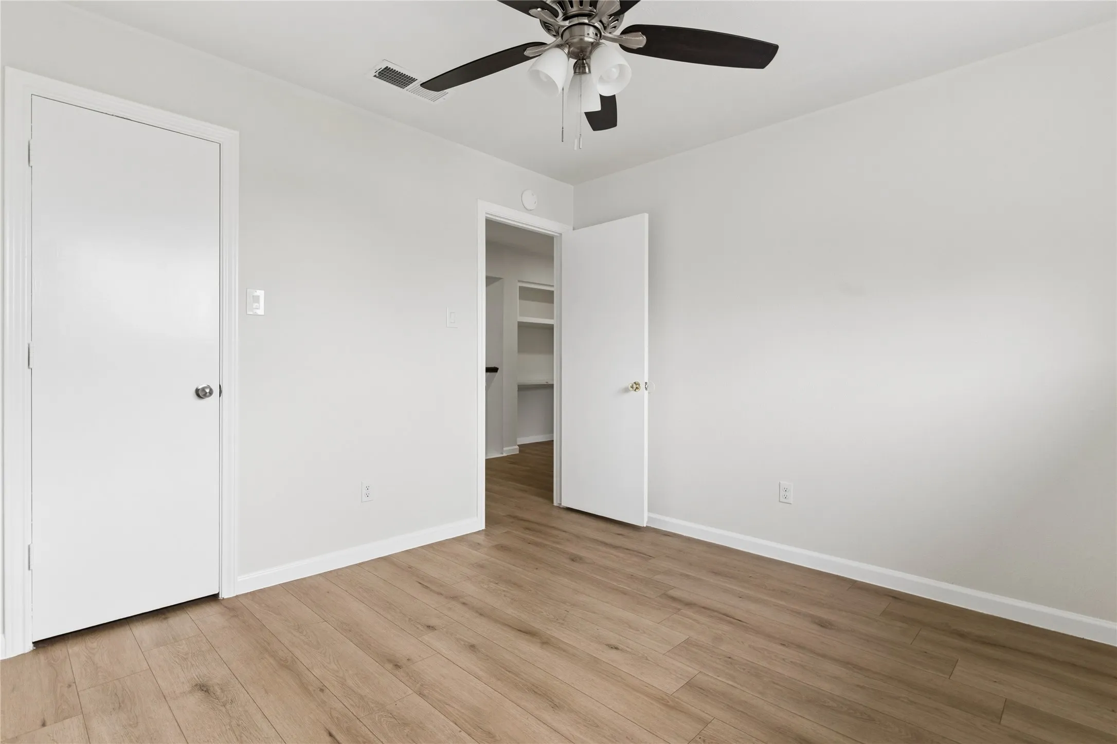 Single Family Residence For Sale in Dallas County , 1503 Springtree Circle, Richardson, Texas 75082, 4 Bedroom, 3 Bathroom, 2 Garage spaces, 2,392 Sqft, built in 1978, mls#21303705, Real Estate Agent in Richardson, Homes For Sale in Dallas county, Homes For Sale in Richardson, Realtor in Richardson Texas, Real Estate Brokerage Independent Realty Texas, Luminita Cordes Realtor