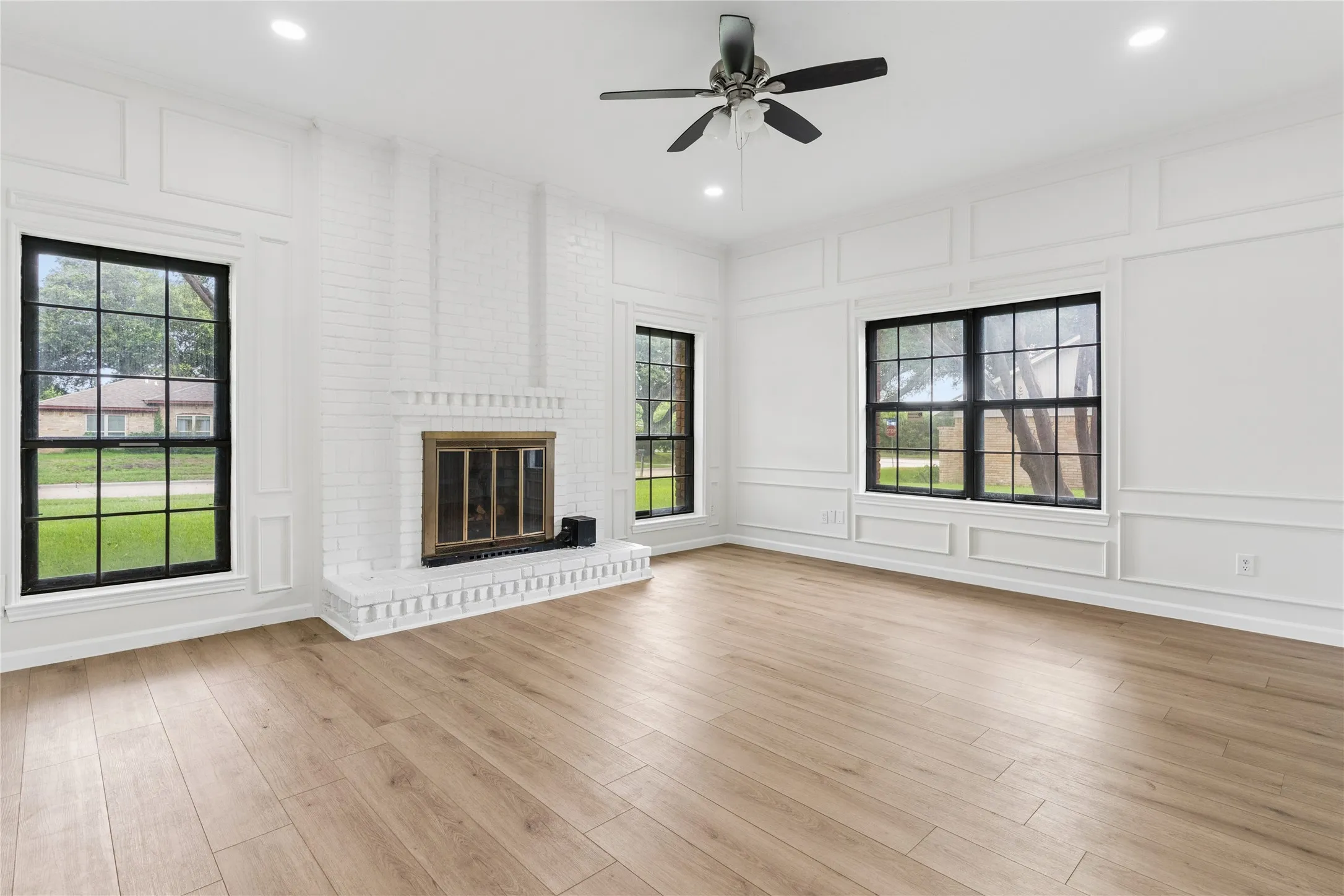 Single Family Residence For Sale in Dallas County , 1503 Springtree Circle, Richardson, Texas 75082, 4 Bedroom, 3 Bathroom, 2 Garage spaces, 2,392 Sqft, built in 1978, mls#21303705, Real Estate Agent in Richardson, Homes For Sale in Dallas county, Homes For Sale in Richardson, Realtor in Richardson Texas, Real Estate Brokerage Independent Realty Texas, Luminita Cordes Realtor