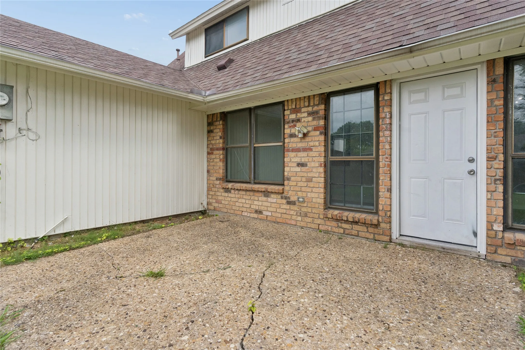 Single Family Residence For Sale in Dallas County , 1503 Springtree Circle, Richardson, Texas 75082, 4 Bedroom, 3 Bathroom, 2 Garage spaces, 2,392 Sqft, built in 1978, mls#21303705, Real Estate Agent in Richardson, Homes For Sale in Dallas county, Homes For Sale in Richardson, Realtor in Richardson Texas, Real Estate Brokerage Independent Realty Texas, Luminita Cordes Realtor