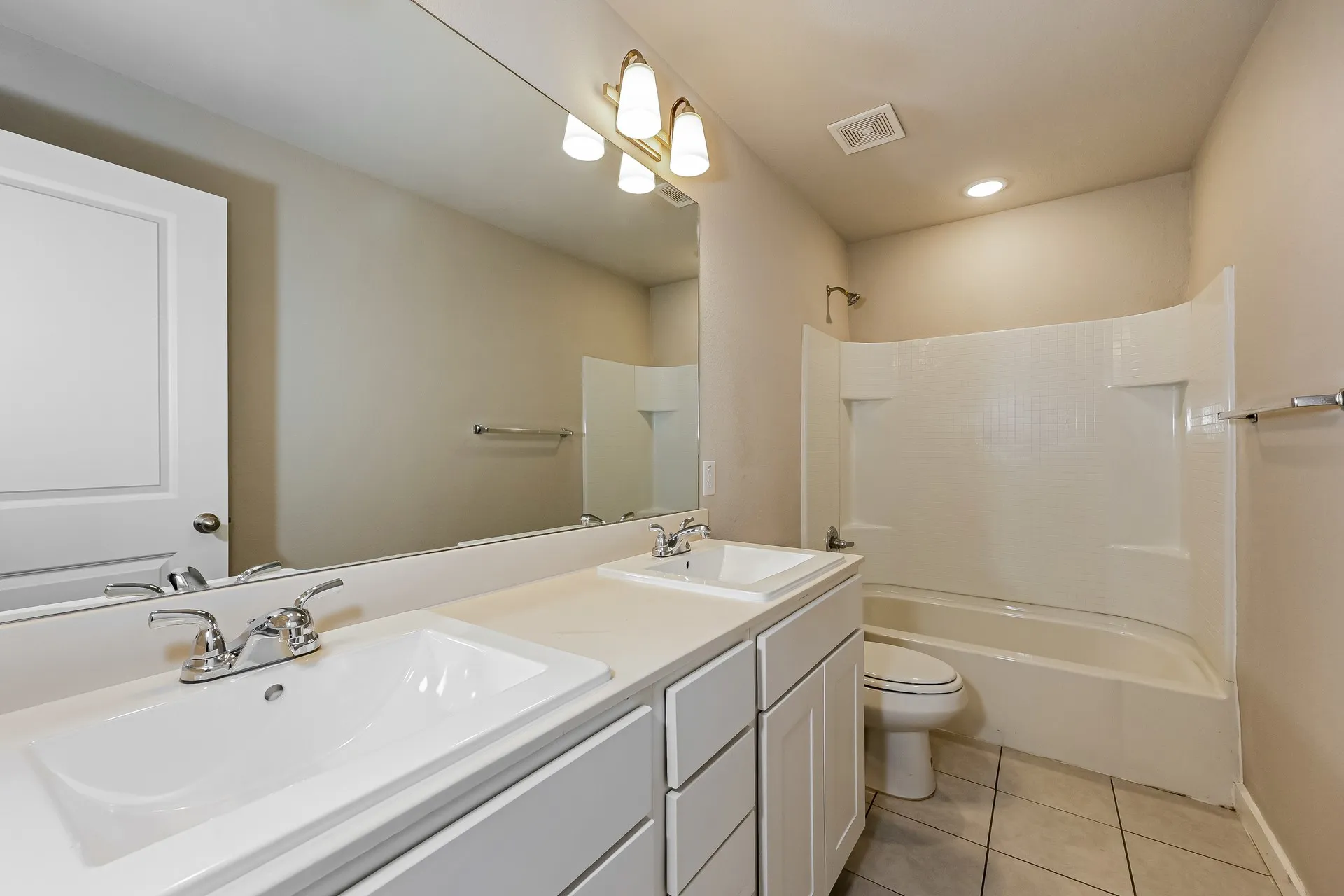 Single Family Residence For Rent in Denton County , 325 Niki Drive, Lewisville, Texas 75057, 4 Bedrooms, 3 Bathrooms, 2 Garage spaces, 2,056 Sqft, built in 2022, Price $2,495, mls#21303708, Real Estate Agent in Lewisville, Homes For Rent in Denton county, Homes For Rent in Lewisville, Realtor in Lewisville Texas, Real Estate Brokerage Independent Realty Texas, Luminita Cordes Realtor