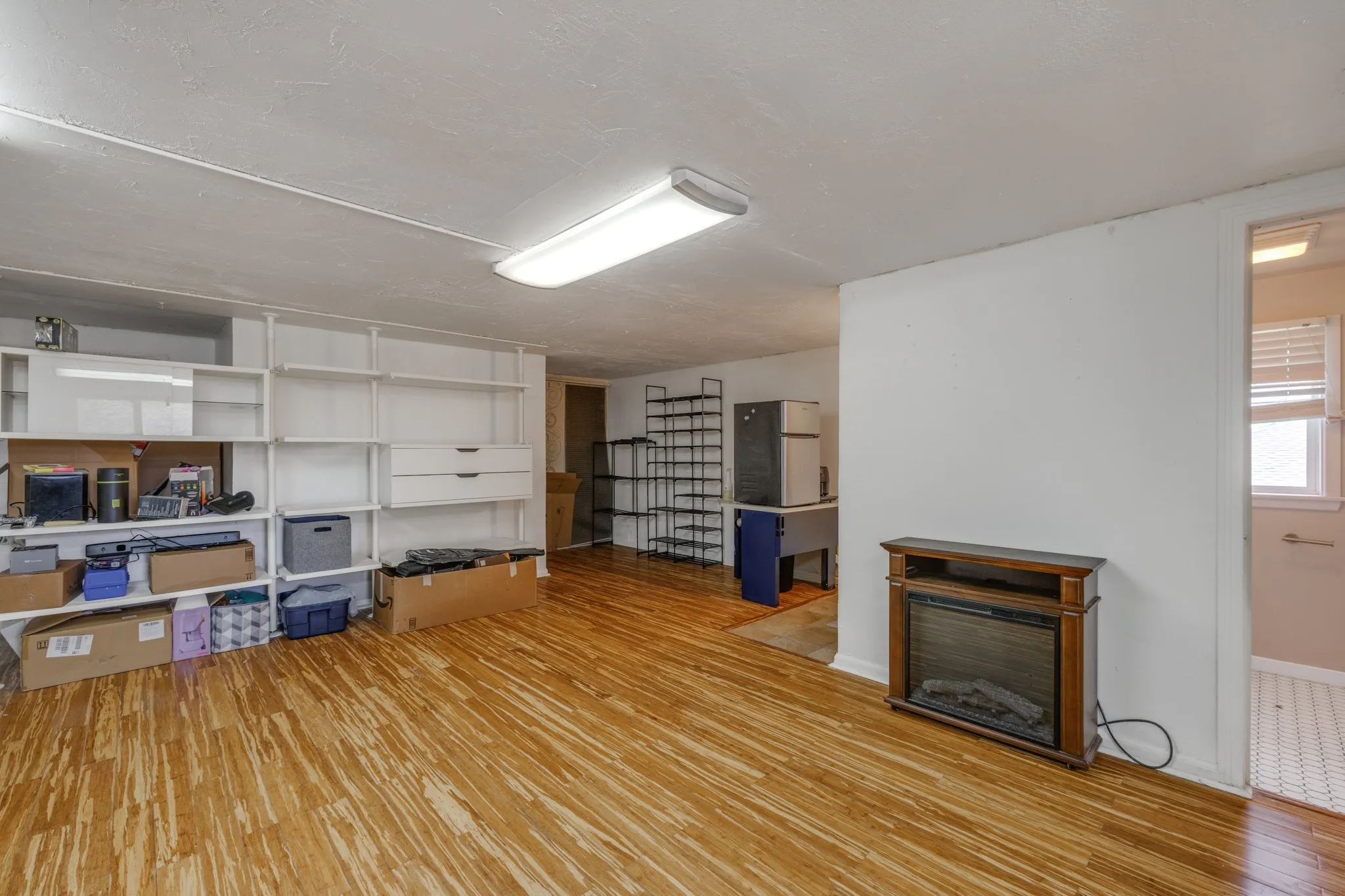 Single Family Residence For Sale in Taylor County , 3865 Whittier Street, Abilene, Texas 79605, 4 Bedroom, 3 Bathroom, Garage spaces, 1,985 Sqft, built in 1952, mls#21299421, Real Estate Agent in Abilene, Homes For Sale in Taylor county, Homes For Sale in Abilene, Realtor in Abilene Texas, Real Estate Brokerage Independent Realty Texas, Luminita Cordes Realtor