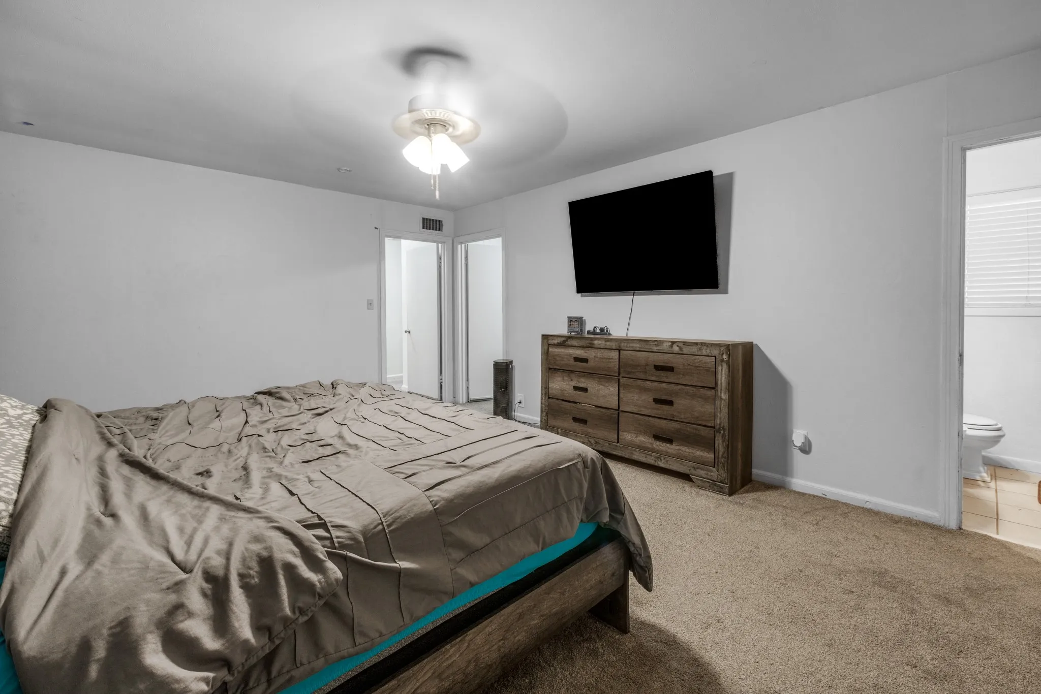Single Family Residence For Sale in Taylor County , 3865 Whittier Street, Abilene, Texas 79605, 4 Bedroom, 3 Bathroom, Garage spaces, 1,985 Sqft, built in 1952, mls#21299421, Real Estate Agent in Abilene, Homes For Sale in Taylor county, Homes For Sale in Abilene, Realtor in Abilene Texas, Real Estate Brokerage Independent Realty Texas, Luminita Cordes Realtor