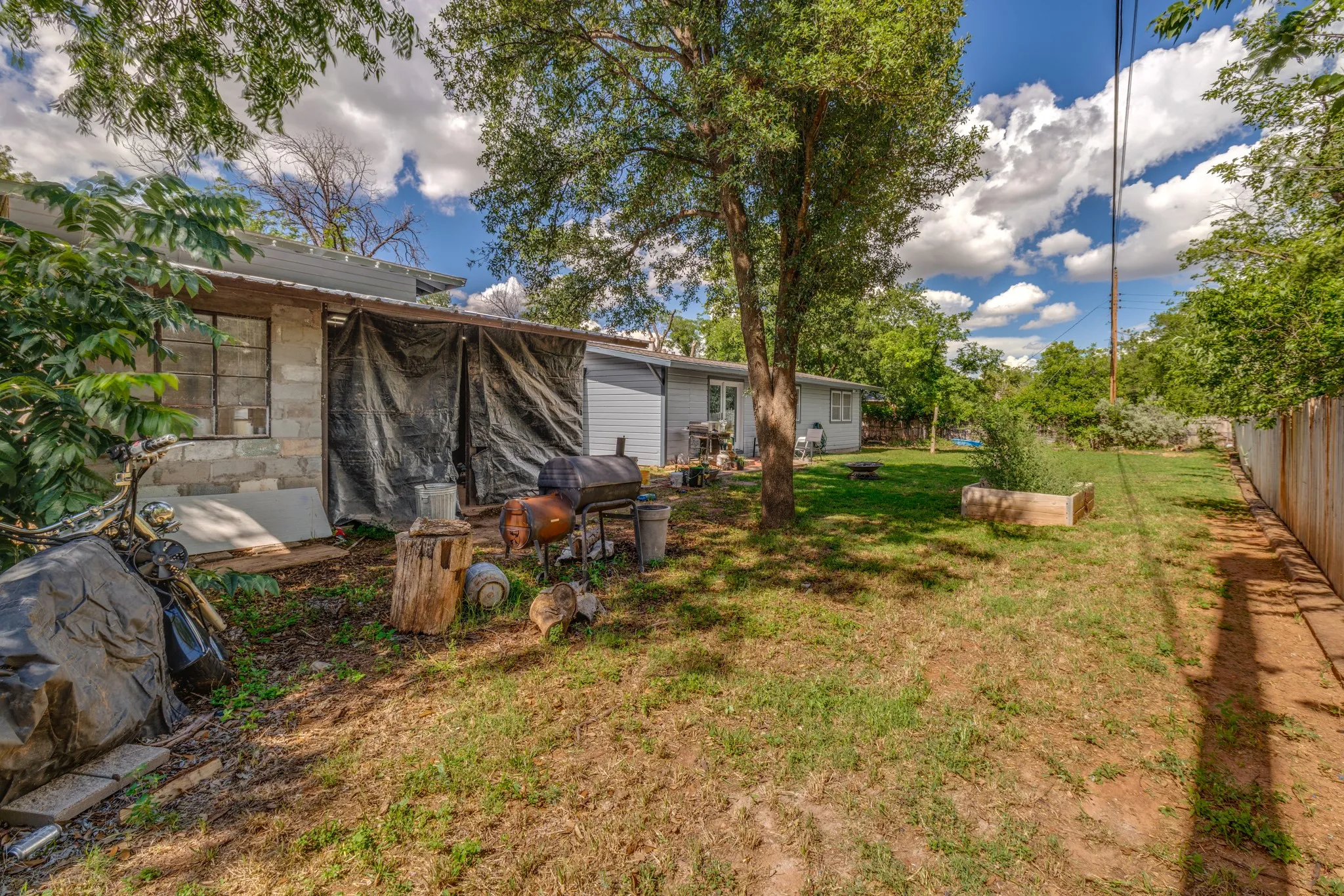 Single Family Residence For Sale in Taylor County , 3865 Whittier Street, Abilene, Texas 79605, 4 Bedroom, 3 Bathroom, Garage spaces, 1,985 Sqft, built in 1952, mls#21299421, Real Estate Agent in Abilene, Homes For Sale in Taylor county, Homes For Sale in Abilene, Realtor in Abilene Texas, Real Estate Brokerage Independent Realty Texas, Luminita Cordes Realtor