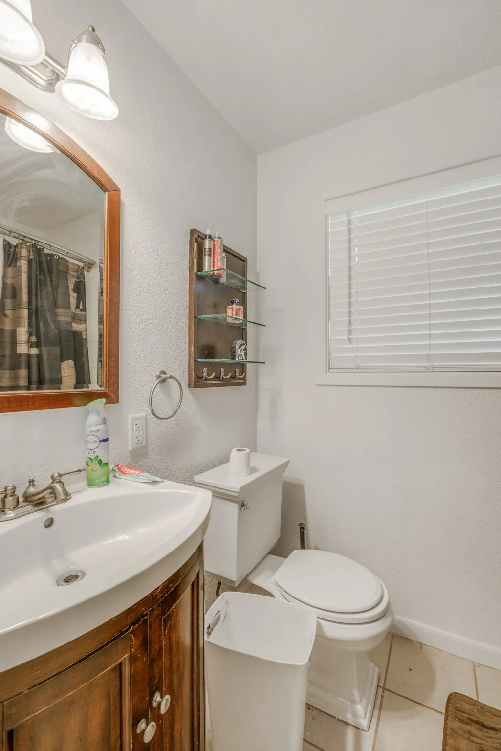 Single Family Residence For Sale in Taylor County , 3865 Whittier Street, Abilene, Texas 79605, 4 Bedroom, 3 Bathroom, Garage spaces, 1,985 Sqft, built in 1952, mls#21299421, Real Estate Agent in Abilene, Homes For Sale in Taylor county, Homes For Sale in Abilene, Realtor in Abilene Texas, Real Estate Brokerage Independent Realty Texas, Luminita Cordes Realtor