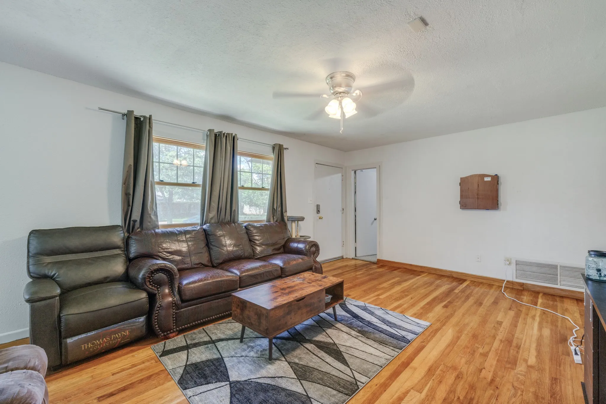 Single Family Residence For Sale in Taylor County , 3865 Whittier Street, Abilene, Texas 79605, 4 Bedroom, 3 Bathroom, Garage spaces, 1,985 Sqft, built in 1952, mls#21299421, Real Estate Agent in Abilene, Homes For Sale in Taylor county, Homes For Sale in Abilene, Realtor in Abilene Texas, Real Estate Brokerage Independent Realty Texas, Luminita Cordes Realtor