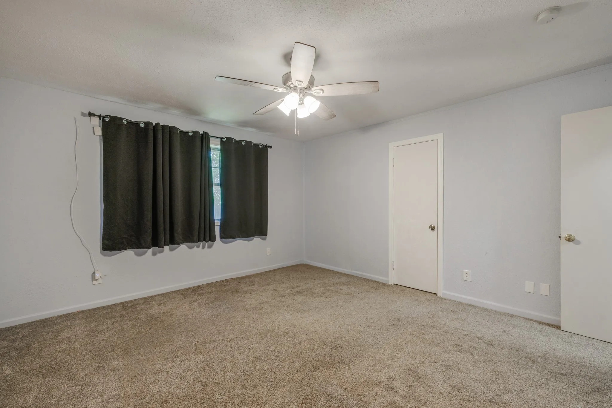 Single Family Residence For Sale in Taylor County , 3865 Whittier Street, Abilene, Texas 79605, 4 Bedroom, 3 Bathroom, Garage spaces, 1,985 Sqft, built in 1952, mls#21299421, Real Estate Agent in Abilene, Homes For Sale in Taylor county, Homes For Sale in Abilene, Realtor in Abilene Texas, Real Estate Brokerage Independent Realty Texas, Luminita Cordes Realtor