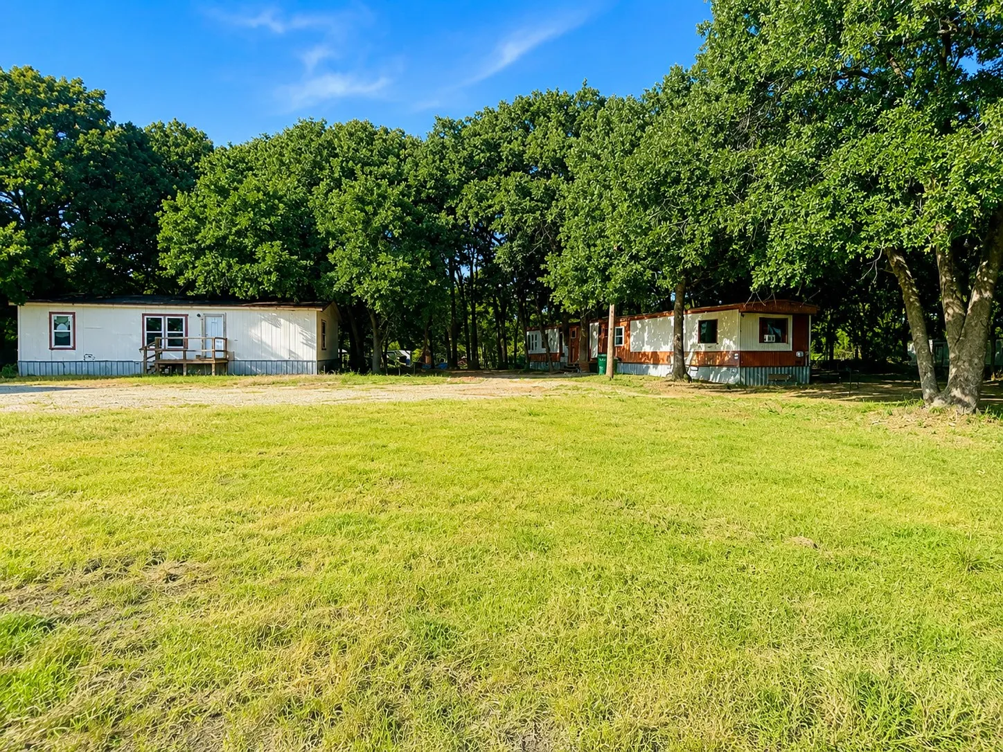 Improved Land For Sale in Kaufman County , 15531 City Court 1, Kemp, Texas 75143, 0, 0, Garage spaces, 0 Sqft, built in 2001, Price $275,000, mls#21303725, Real Estate Agent in Kemp, Homes For Sale in Kaufman county, Homes For Sale in Kemp, Realtor in Kemp Texas, Real Estate Brokerage Independent Realty Texas, Luminita Cordes Realtor