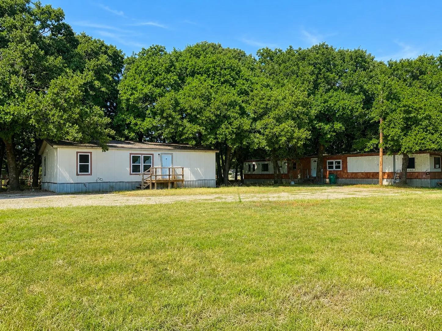 Improved Land For Sale in Kaufman County , 15531 City Court 1, Kemp, Texas 75143, 0, 0, Garage spaces, 0 Sqft, built in 2001, Price $275,000, mls#21303725, Real Estate Agent in Kemp, Homes For Sale in Kaufman county, Homes For Sale in Kemp, Realtor in Kemp Texas, Real Estate Brokerage Independent Realty Texas, Luminita Cordes Realtor
