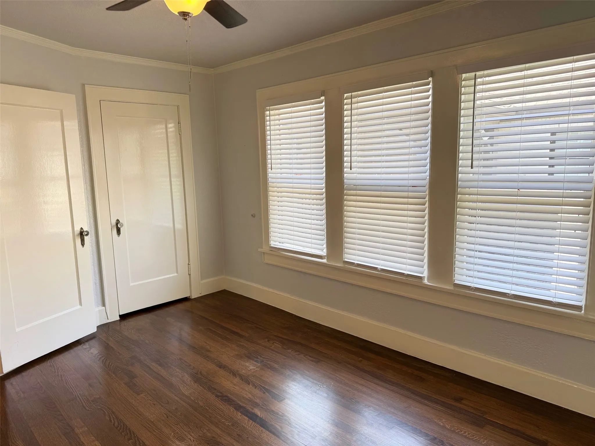 Apartment For Rent in Tarrant County , 515 Monticello Drive 3C, Fort Worth, Texas 76107, 1 Bedroom, 1 Bathroom, Garage spaces, 925 Sqft, built in 1932, mls#21303729, Real Estate Agent in Fort Worth, Homes For Rent in Tarrant county, Homes For Rent in Fort Worth, Realtor in Fort Worth Texas, Real Estate Brokerage Independent Realty Texas, Luminita Cordes Realtor