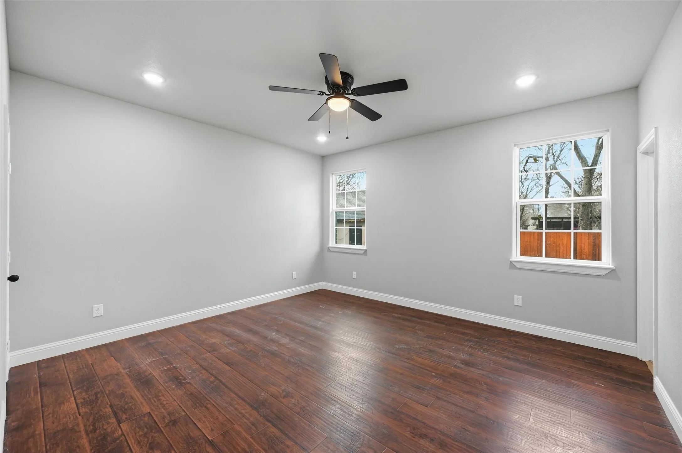 Single Family Residence For Sale in Johnson County , 308 Lewis Street, Cleburne, Texas 76031, 3 Bedroom, 2 Bathroom, 2 Garage spaces, 1,471 Sqft, built in 2025, mls#21303694, Real Estate Agent in Cleburne, Homes For Sale in Johnson county, Homes For Sale in Cleburne, Realtor in Cleburne Texas, Real Estate Brokerage Independent Realty Texas, Luminita Cordes Realtor