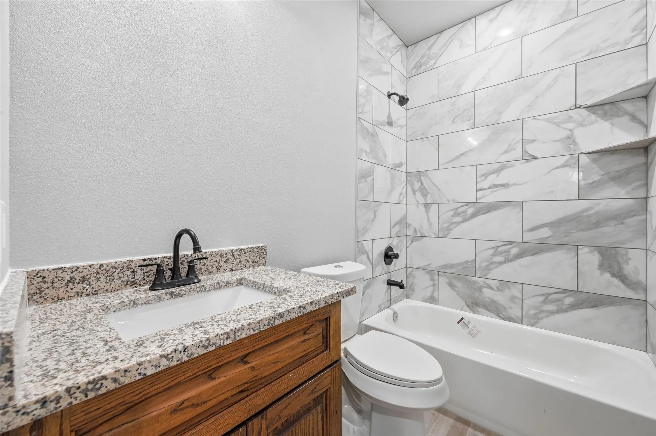 Single Family Residence For Sale in Johnson County , 308 Lewis Street, Cleburne, Texas 76031, 3 Bedroom, 2 Bathroom, 2 Garage spaces, 1,471 Sqft, built in 2025, mls#21303694, Real Estate Agent in Cleburne, Homes For Sale in Johnson county, Homes For Sale in Cleburne, Realtor in Cleburne Texas, Real Estate Brokerage Independent Realty Texas, Luminita Cordes Realtor