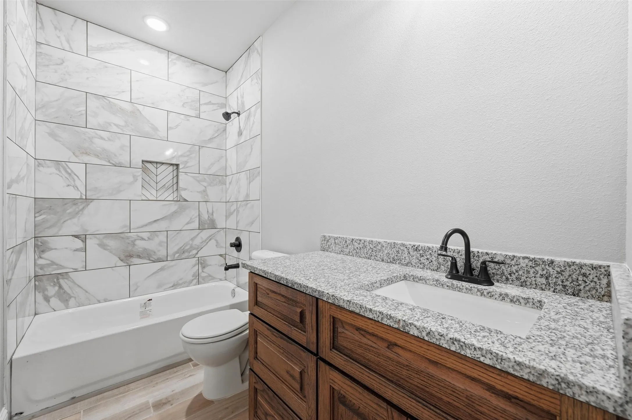 Single Family Residence For Sale in Johnson County , 308 Lewis Street, Cleburne, Texas 76031, 3 Bedroom, 2 Bathroom, 2 Garage spaces, 1,471 Sqft, built in 2025, mls#21303694, Real Estate Agent in Cleburne, Homes For Sale in Johnson county, Homes For Sale in Cleburne, Realtor in Cleburne Texas, Real Estate Brokerage Independent Realty Texas, Luminita Cordes Realtor