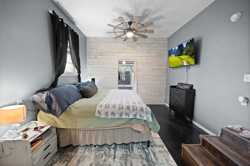 Single Family Residence For Sale in Anderson County , 403 Ridgewood, Palestine, Texas 75803, 3 Bedroom, 1 Bathroom, Garage spaces, 1,373 Sqft, built in 1960, mls#21303751, Real Estate Agent in Palestine, Homes For Sale in Anderson county, Homes For Sale in Palestine, Realtor in Palestine Texas, Real Estate Brokerage Independent Realty Texas, Luminita Cordes Realtor
