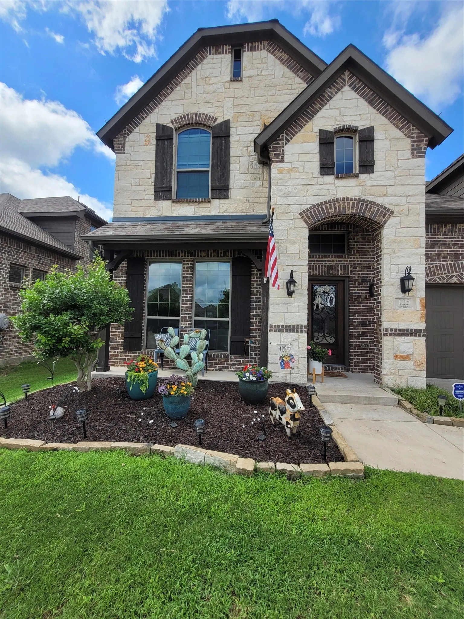 Single Family Residence For Sale in Grayson County , 125 Providence Drive, Van Alstyne, Texas 75495, 4 Bedroom, 4 Bathroom, 3 Garage spaces, 3,376 Sqft, built in 2020, mls#21303750, Real Estate Agent in Van Alstyne, Homes For Sale in Grayson county, Homes For Sale in Van Alstyne, Realtor in Van Alstyne Texas, Real Estate Brokerage Independent Realty Texas, Luminita Cordes Realtor