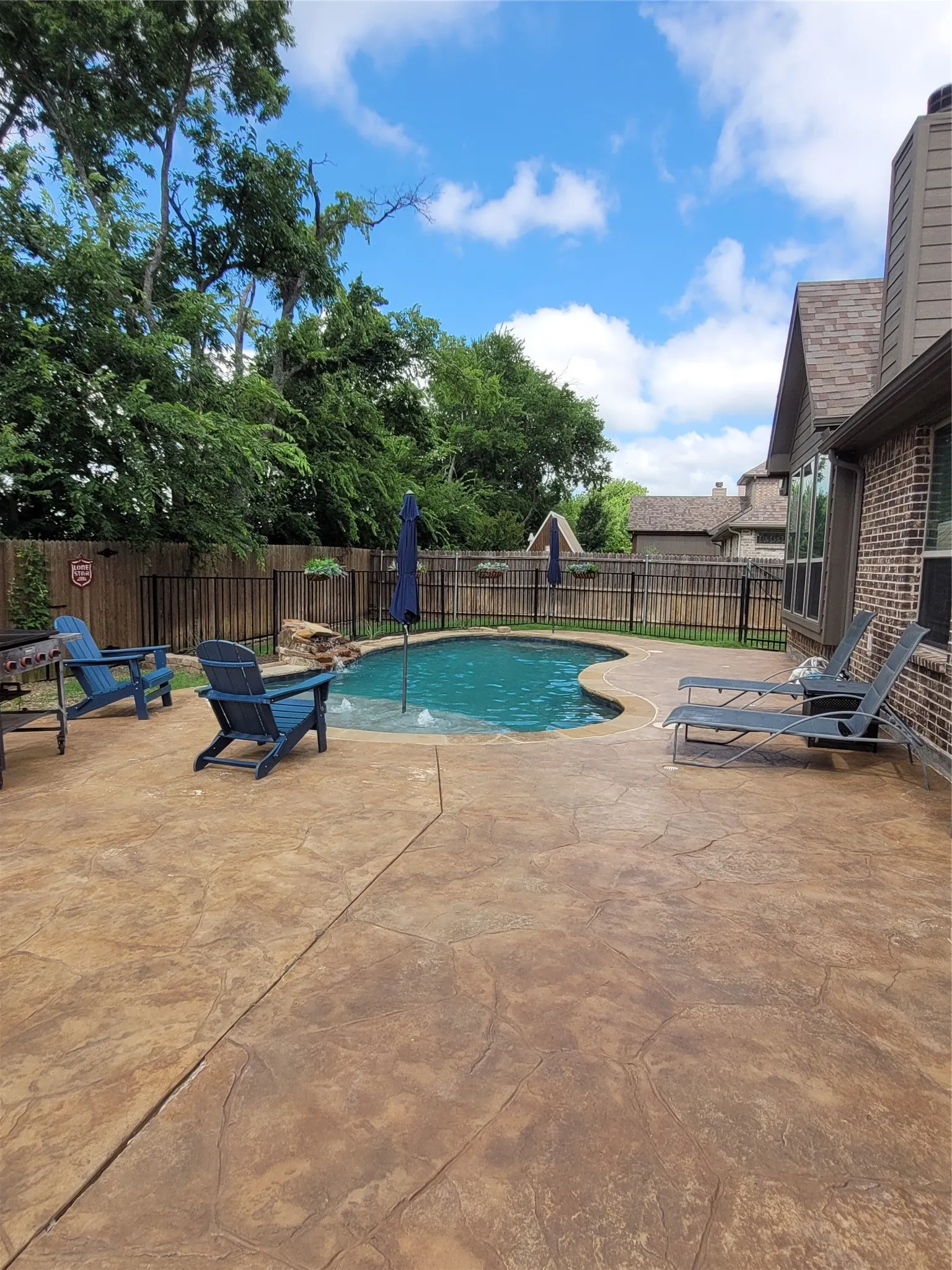 Single Family Residence For Sale in Grayson County , 125 Providence Drive, Van Alstyne, Texas 75495, 4 Bedroom, 4 Bathroom, 3 Garage spaces, 3,376 Sqft, built in 2020, mls#21303750, Real Estate Agent in Van Alstyne, Homes For Sale in Grayson county, Homes For Sale in Van Alstyne, Realtor in Van Alstyne Texas, Real Estate Brokerage Independent Realty Texas, Luminita Cordes Realtor