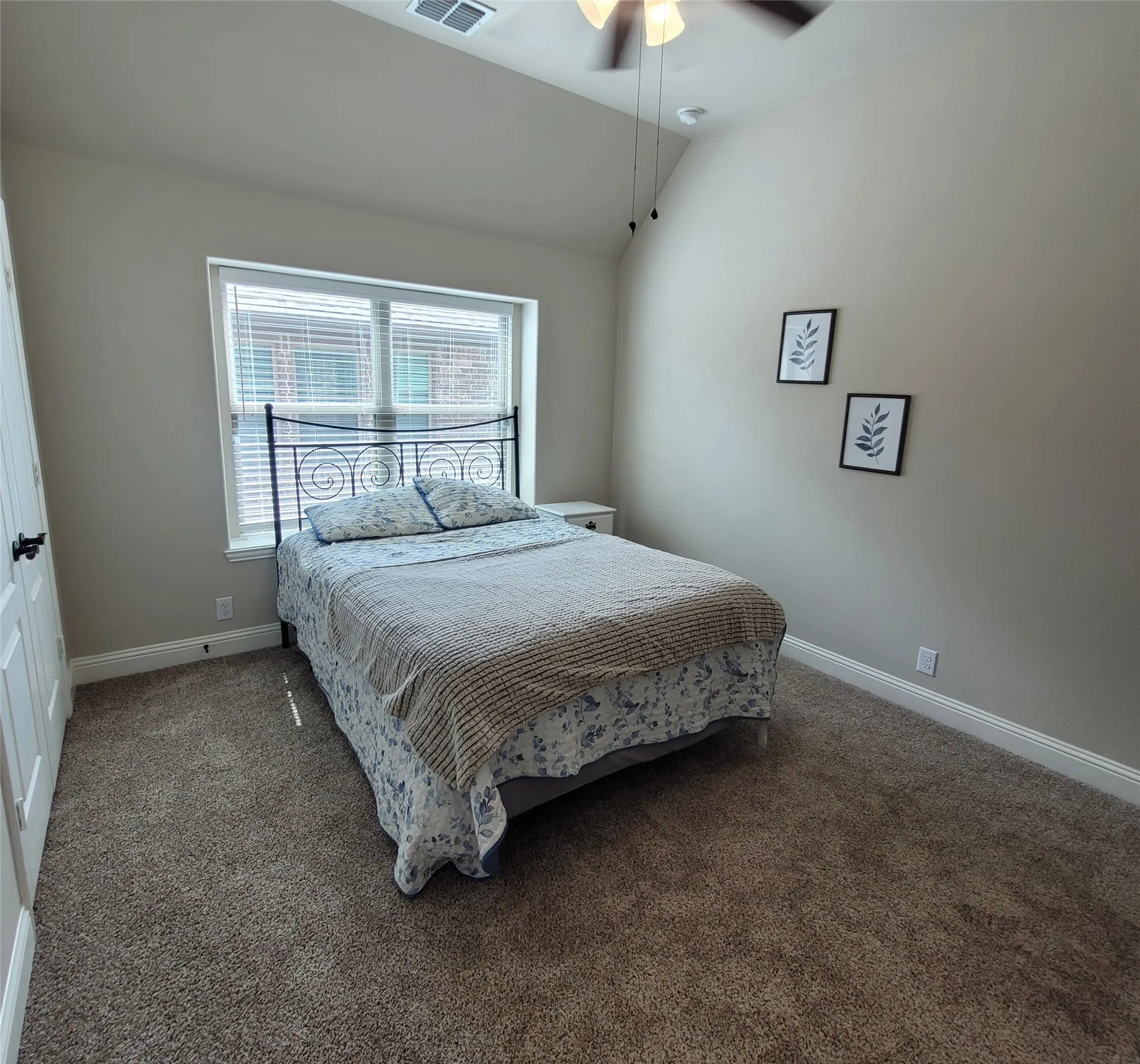 Single Family Residence For Sale in Grayson County , 125 Providence Drive, Van Alstyne, Texas 75495, 4 Bedroom, 4 Bathroom, 3 Garage spaces, 3,376 Sqft, built in 2020, mls#21303750, Real Estate Agent in Van Alstyne, Homes For Sale in Grayson county, Homes For Sale in Van Alstyne, Realtor in Van Alstyne Texas, Real Estate Brokerage Independent Realty Texas, Luminita Cordes Realtor