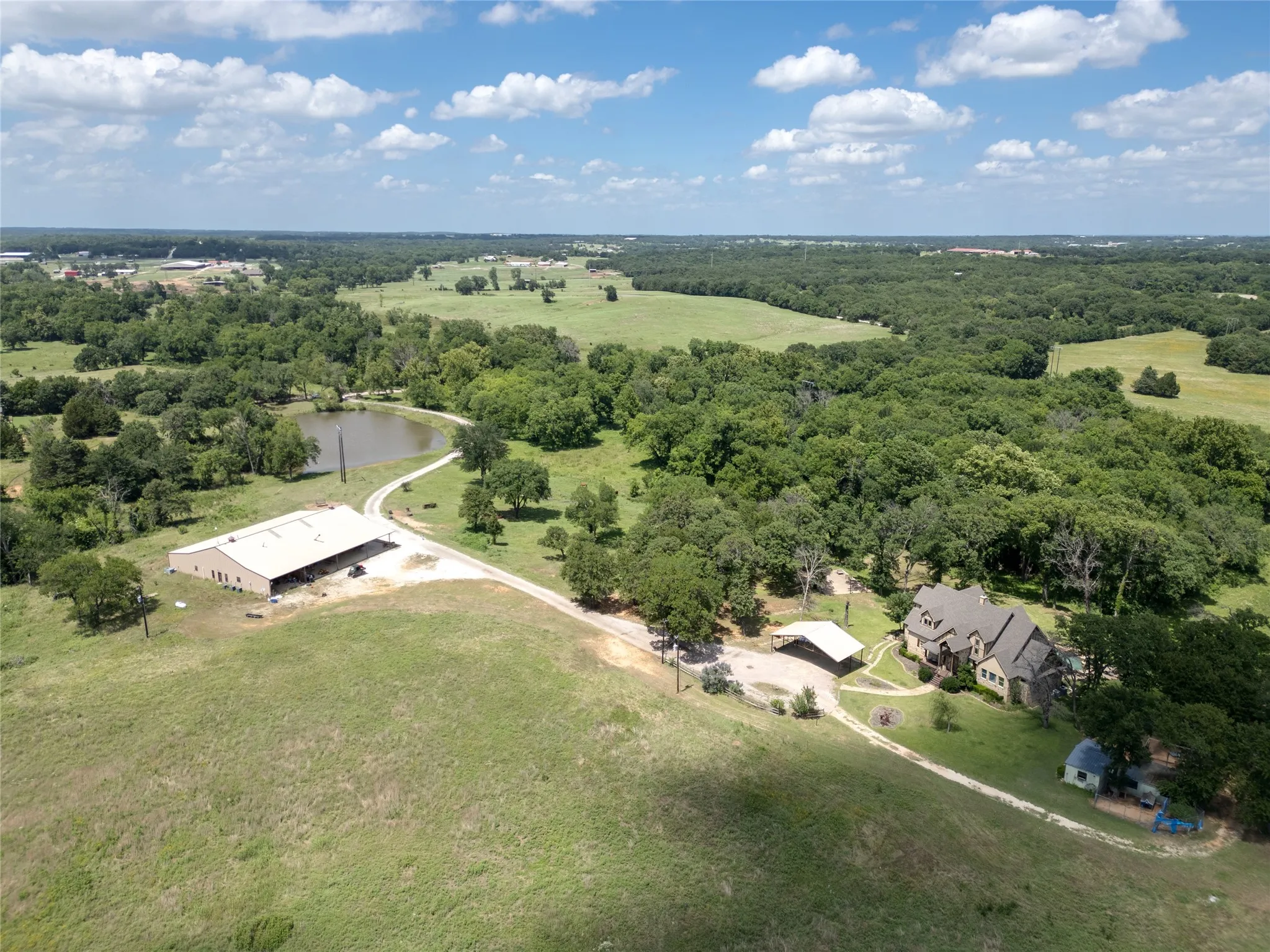 Farm For Sale in Cooke County , 1510 Hawkins Road, Whitesboro, Texas 76273, 5 Bedroom, 7 Bathroom, Garage spaces, 4,482 Sqft, built in 2010, mls#21287202, Real Estate Agent in Whitesboro, Homes For Sale in Cooke county, Homes For Sale in Whitesboro, Realtor in Whitesboro Texas, Real Estate Brokerage Independent Realty Texas, Luminita Cordes Realtor