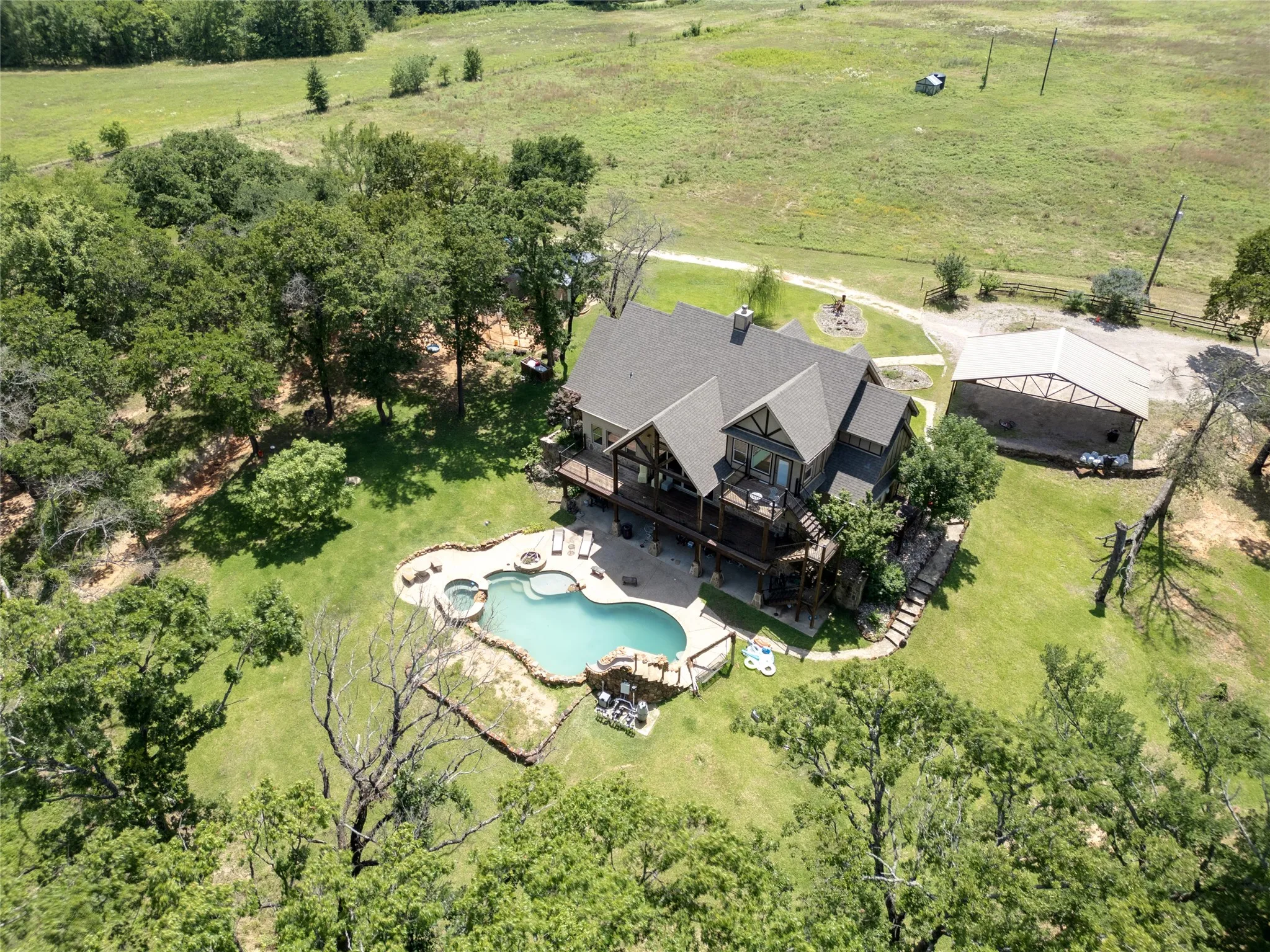 Farm For Sale in Cooke County , 1510 Hawkins Road, Whitesboro, Texas 76273, 5 Bedroom, 7 Bathroom, Garage spaces, 4,482 Sqft, built in 2010, mls#21287202, Real Estate Agent in Whitesboro, Homes For Sale in Cooke county, Homes For Sale in Whitesboro, Realtor in Whitesboro Texas, Real Estate Brokerage Independent Realty Texas, Luminita Cordes Realtor