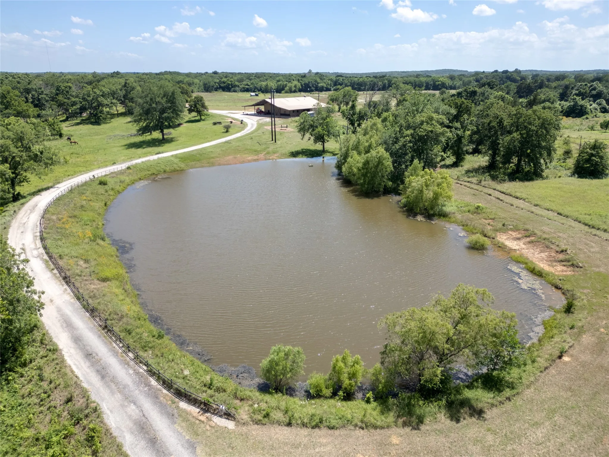 Farm For Sale in Cooke County , 1510 Hawkins Road, Whitesboro, Texas 76273, 5 Bedroom, 7 Bathroom, Garage spaces, 4,482 Sqft, built in 2010, mls#21287202, Real Estate Agent in Whitesboro, Homes For Sale in Cooke county, Homes For Sale in Whitesboro, Realtor in Whitesboro Texas, Real Estate Brokerage Independent Realty Texas, Luminita Cordes Realtor