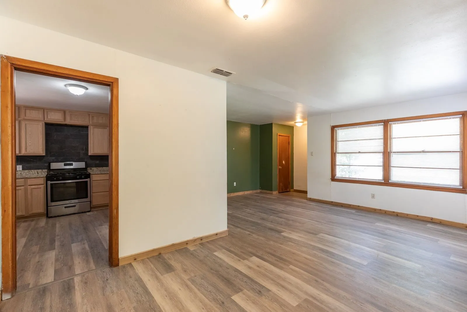 Single Family Residence For Sale in Taylor County , 701 Forrest Avenue, Abilene, Texas 79603, 4 Bedroom, 2 Bathroom, 2 Garage spaces, 1,524 Sqft, built in 1955, mls#21302750, Real Estate Agent in Abilene, Homes For Sale in Taylor county, Homes For Sale in Abilene, Realtor in Abilene Texas, Real Estate Brokerage Independent Realty Texas, Luminita Cordes Realtor