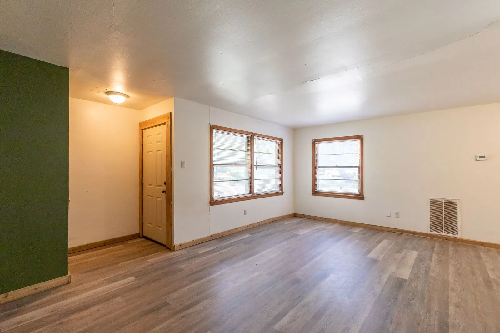 Single Family Residence For Sale in Taylor County , 701 Forrest Avenue, Abilene, Texas 79603, 4 Bedroom, 2 Bathroom, 2 Garage spaces, 1,524 Sqft, built in 1955, mls#21302750, Real Estate Agent in Abilene, Homes For Sale in Taylor county, Homes For Sale in Abilene, Realtor in Abilene Texas, Real Estate Brokerage Independent Realty Texas, Luminita Cordes Realtor