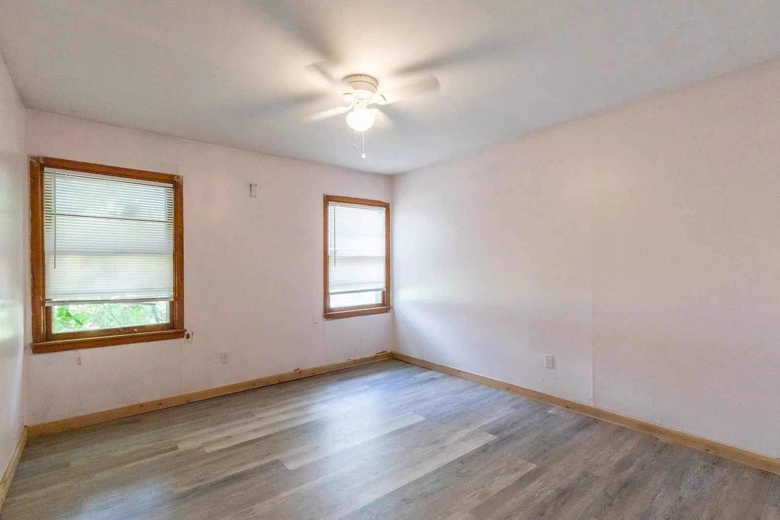 Single Family Residence For Sale in Taylor County , 701 Forrest Avenue, Abilene, Texas 79603, 4 Bedroom, 2 Bathroom, 2 Garage spaces, 1,524 Sqft, built in 1955, mls#21302750, Real Estate Agent in Abilene, Homes For Sale in Taylor county, Homes For Sale in Abilene, Realtor in Abilene Texas, Real Estate Brokerage Independent Realty Texas, Luminita Cordes Realtor