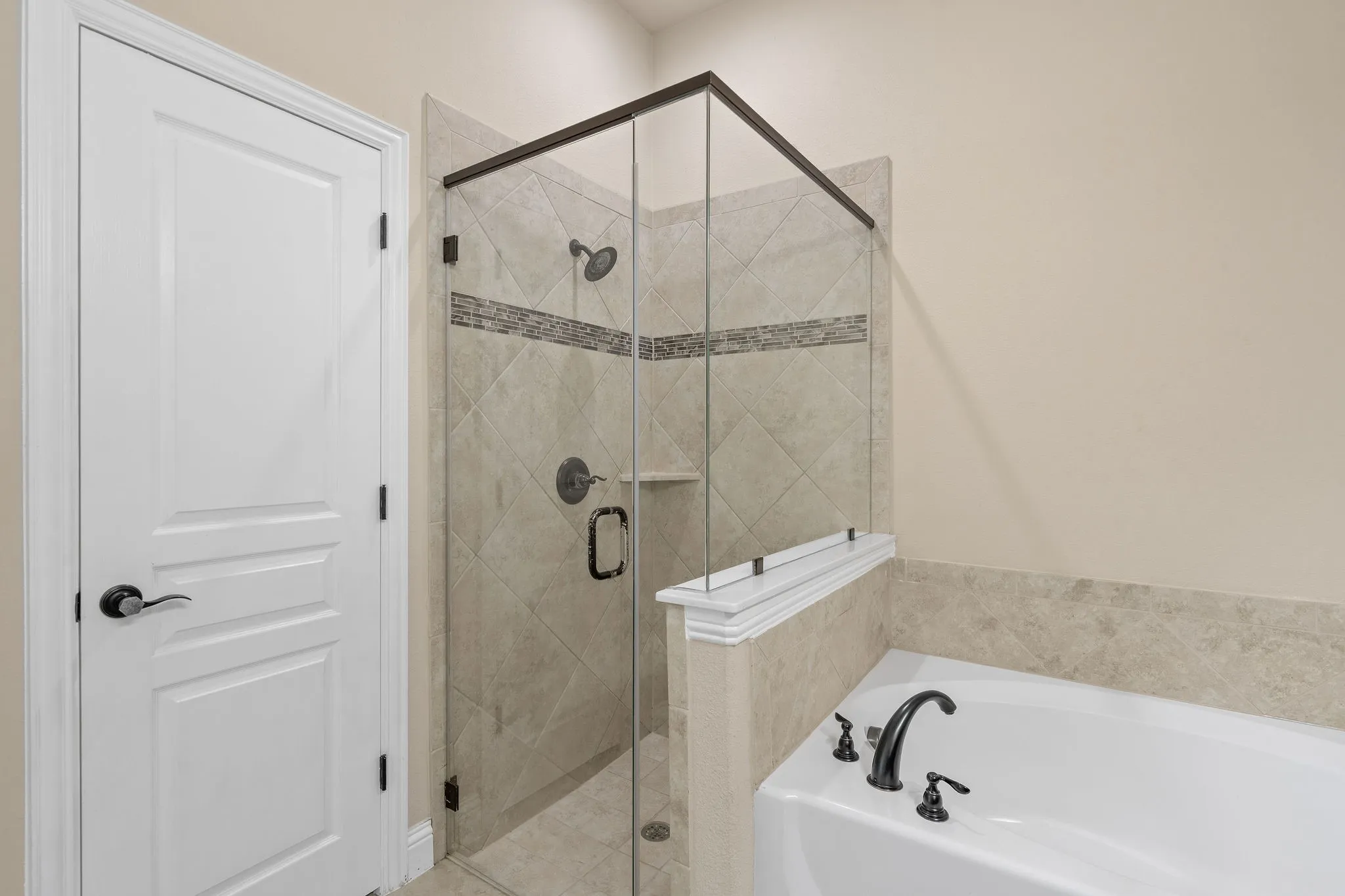 Single Family Residence For Sale in Collin County , 1610 Cherry Hill Drive, Anna, Texas 75409, 4 Bedroom, 2 Bathroom, 3 Garage spaces, 2,033 Sqft, built in 2017, mls#21302959, Real Estate Agent in Anna, Homes For Sale in Collin county, Homes For Sale in Anna, Realtor in Anna Texas, Real Estate Brokerage Independent Realty Texas, Luminita Cordes Realtor