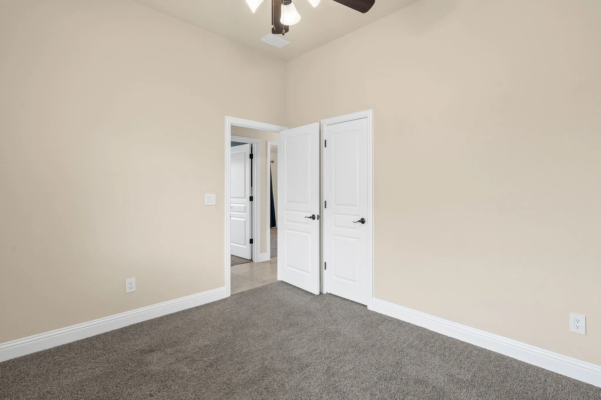 Single Family Residence For Sale in Collin County , 1610 Cherry Hill Drive, Anna, Texas 75409, 4 Bedroom, 2 Bathroom, 3 Garage spaces, 2,033 Sqft, built in 2017, mls#21302959, Real Estate Agent in Anna, Homes For Sale in Collin county, Homes For Sale in Anna, Realtor in Anna Texas, Real Estate Brokerage Independent Realty Texas, Luminita Cordes Realtor