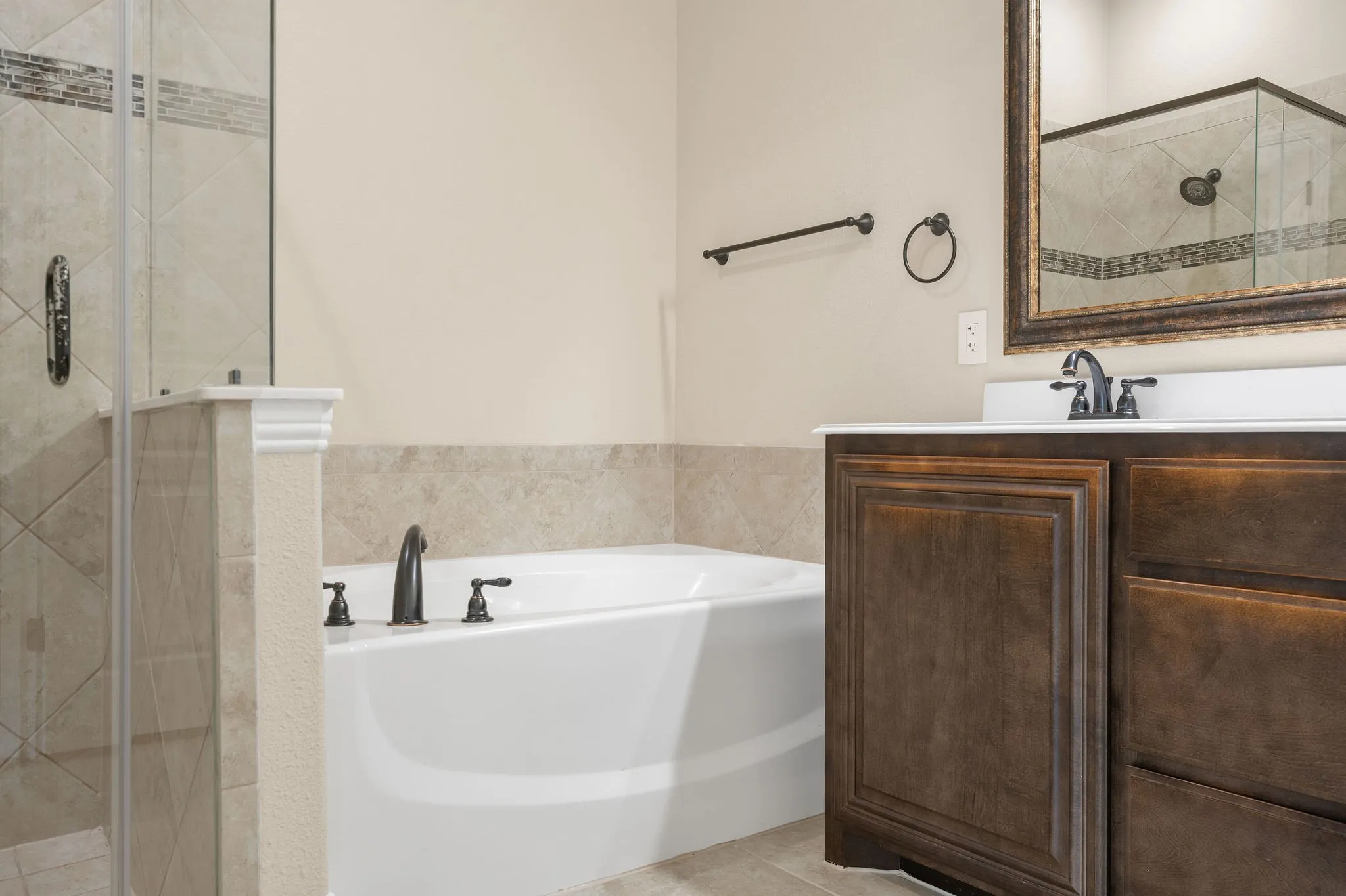 Single Family Residence For Sale in Collin County , 1610 Cherry Hill Drive, Anna, Texas 75409, 4 Bedroom, 2 Bathroom, 3 Garage spaces, 2,033 Sqft, built in 2017, mls#21302959, Real Estate Agent in Anna, Homes For Sale in Collin county, Homes For Sale in Anna, Realtor in Anna Texas, Real Estate Brokerage Independent Realty Texas, Luminita Cordes Realtor