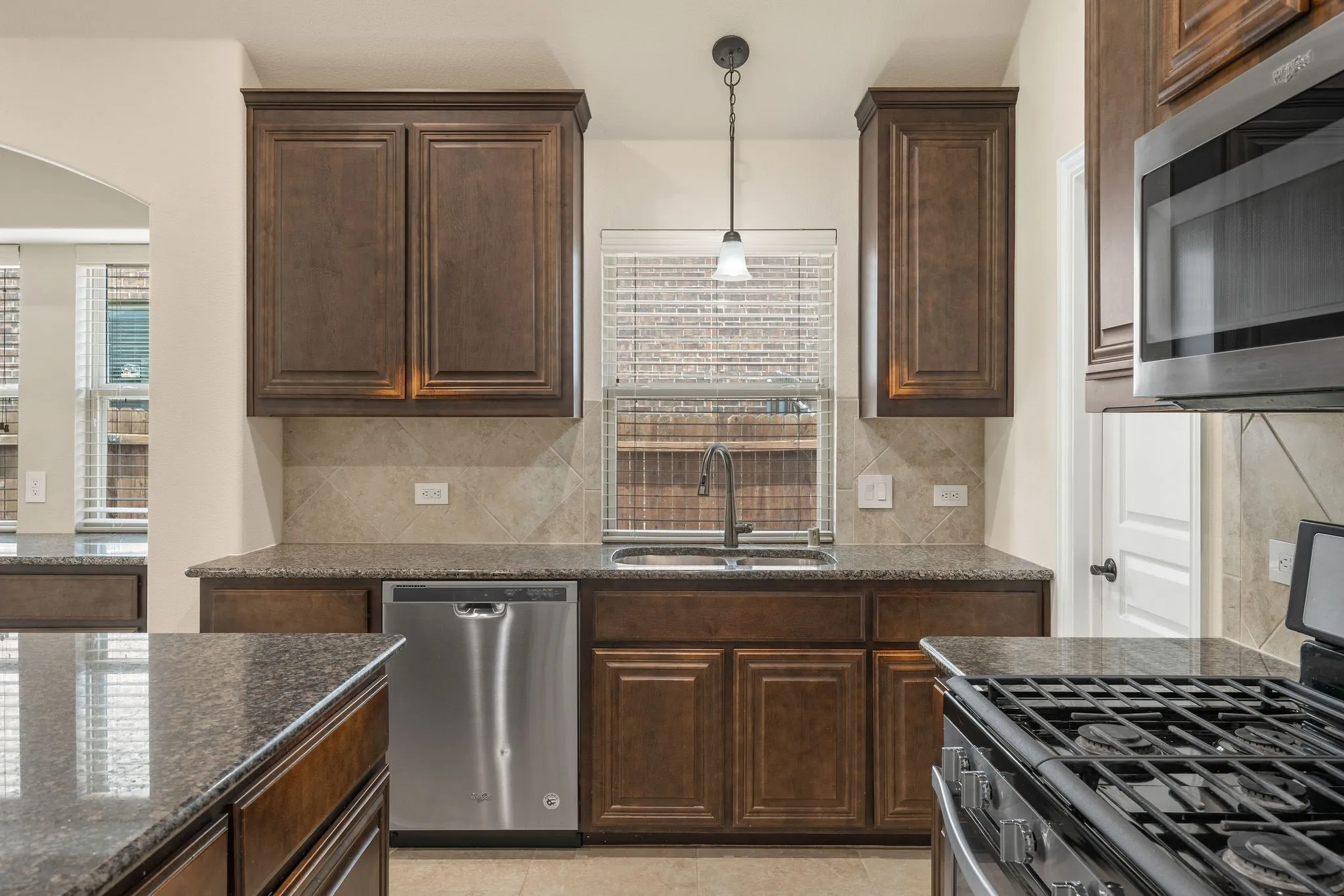 Single Family Residence For Sale in Collin County , 1610 Cherry Hill Drive, Anna, Texas 75409, 4 Bedroom, 2 Bathroom, 3 Garage spaces, 2,033 Sqft, built in 2017, mls#21302959, Real Estate Agent in Anna, Homes For Sale in Collin county, Homes For Sale in Anna, Realtor in Anna Texas, Real Estate Brokerage Independent Realty Texas, Luminita Cordes Realtor