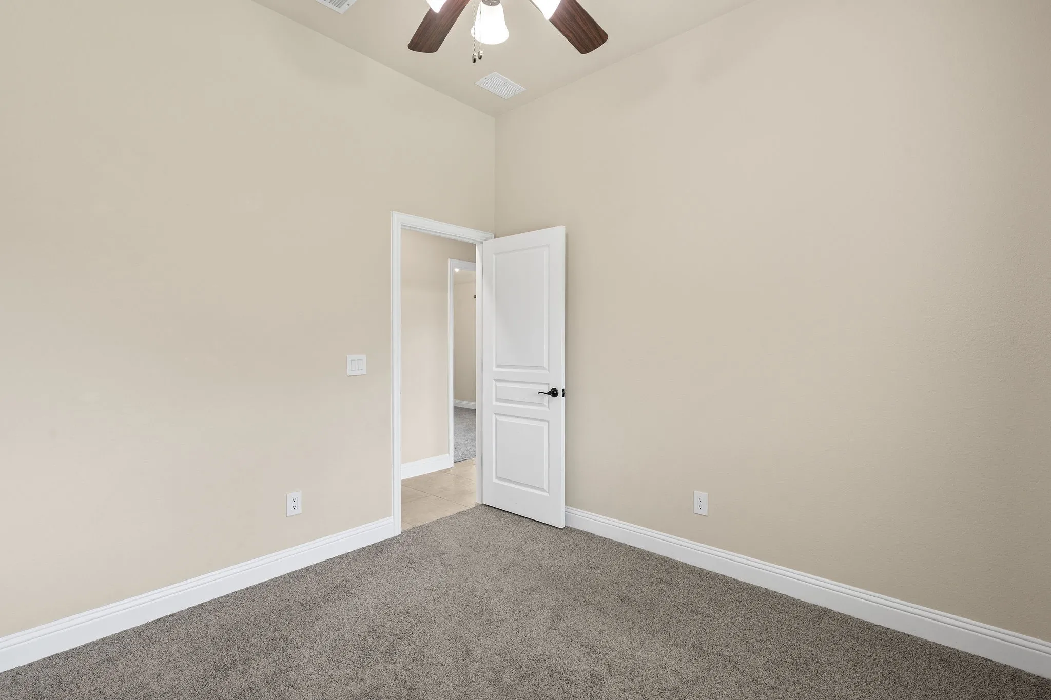 Single Family Residence For Sale in Collin County , 1610 Cherry Hill Drive, Anna, Texas 75409, 4 Bedroom, 2 Bathroom, 3 Garage spaces, 2,033 Sqft, built in 2017, mls#21302959, Real Estate Agent in Anna, Homes For Sale in Collin county, Homes For Sale in Anna, Realtor in Anna Texas, Real Estate Brokerage Independent Realty Texas, Luminita Cordes Realtor