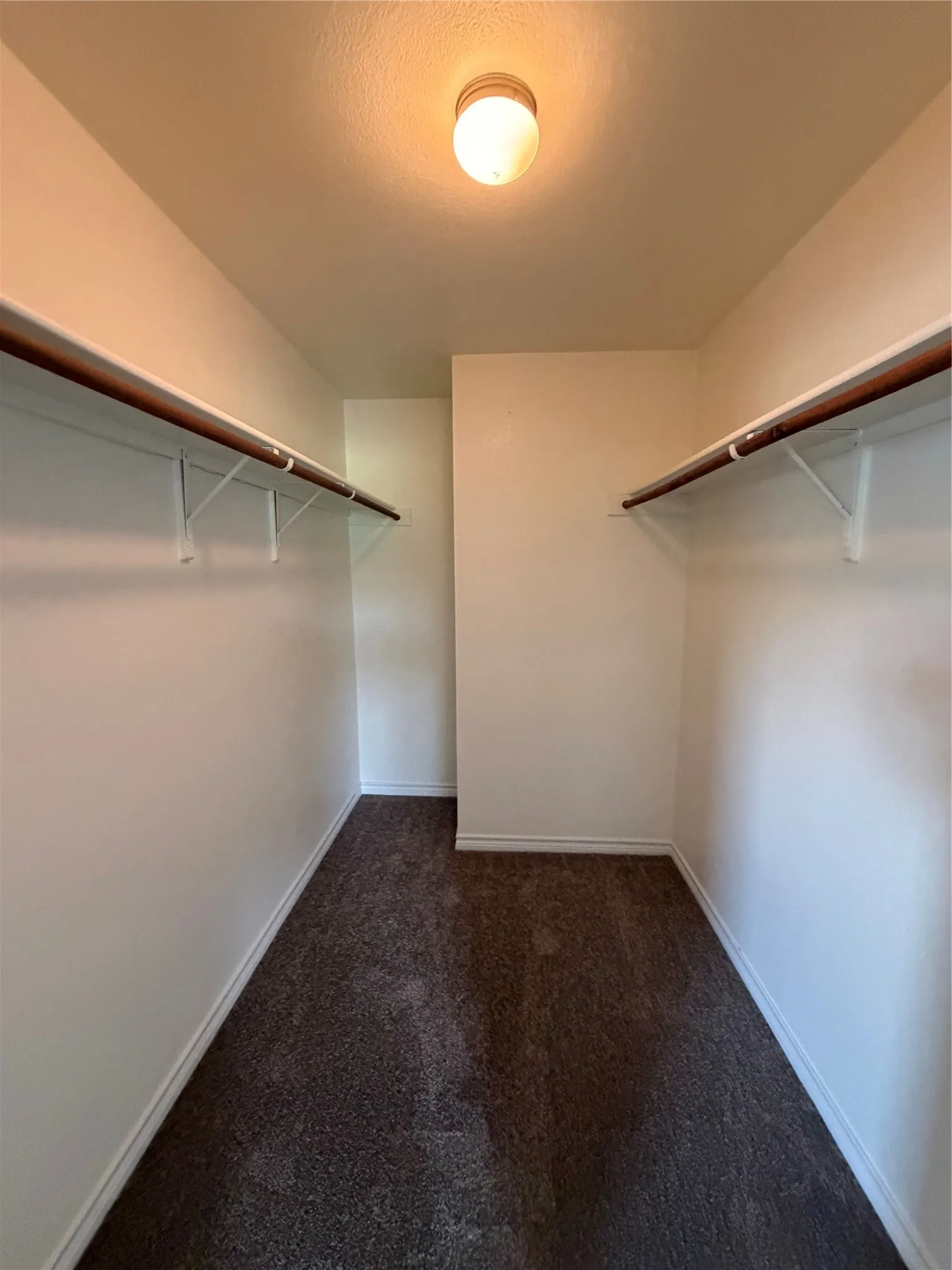 Single Family Residence For Rent in Kaufman County , 300 Stanford, Forney, Texas 75126, 3 Bedroom, 2 Bathroom, 2 Garage spaces, 1,714 Sqft, built in 2006, mls#21303832, Real Estate Agent in Forney, Homes For Rent in Kaufman county, Homes For Rent in Forney, Realtor in Forney Texas, Real Estate Brokerage Independent Realty Texas, Luminita Cordes Realtor