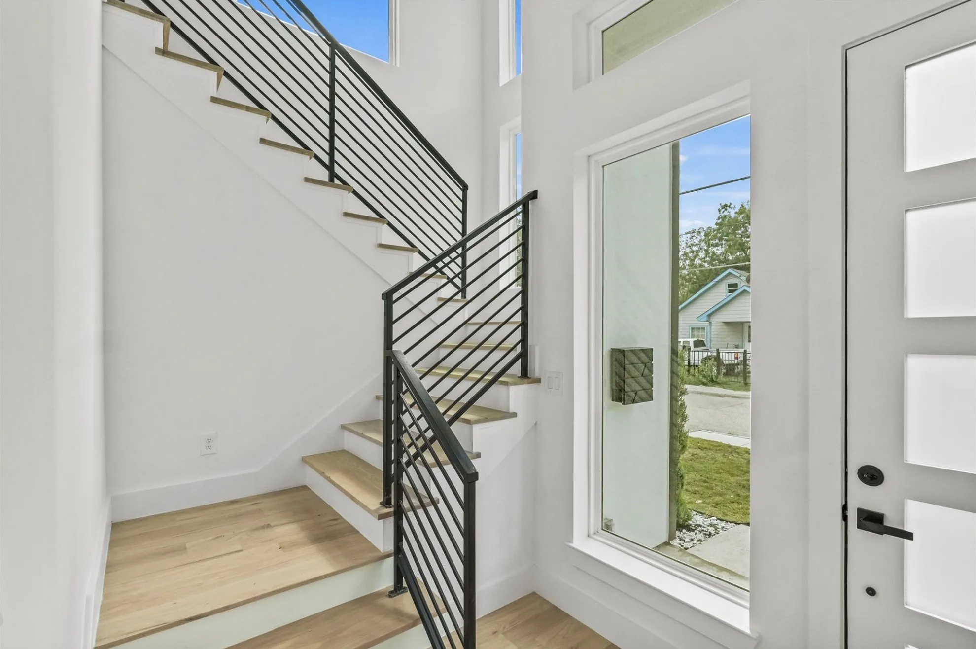 Single Family Residence For Rent in Dallas County , 3424 Ladd Street, Dallas, Texas 75212, 4 Bedroom, 4 Bathroom, 2 Garage spaces, 2,518 Sqft, built in 2024, mls#21298657, Real Estate Agent in Dallas, Homes For Rent in Dallas county, Homes For Rent in Dallas, Realtor in Dallas Texas, Real Estate Brokerage Independent Realty Texas, Luminita Cordes Realtor