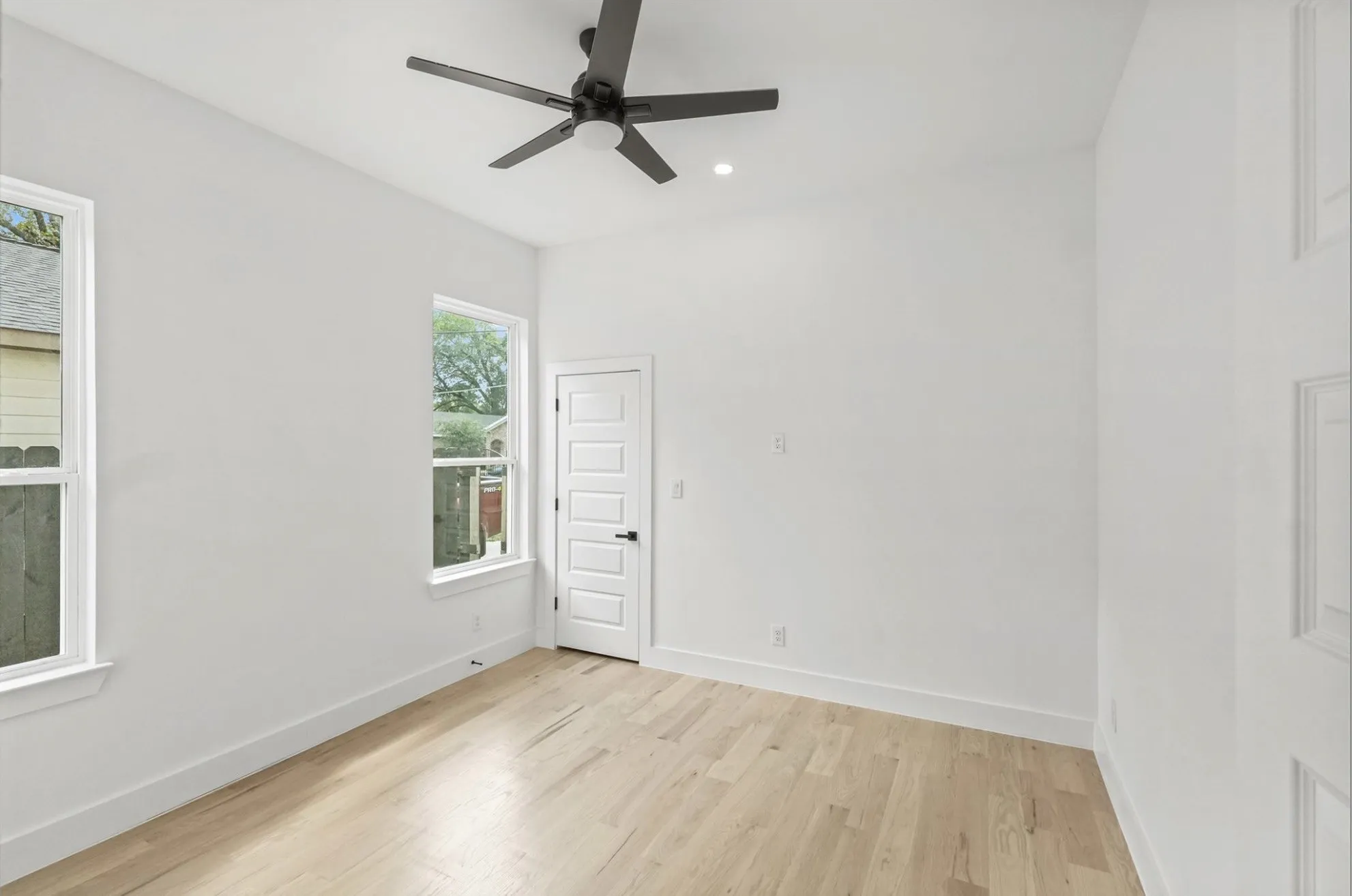 Single Family Residence For Rent in Dallas County , 3424 Ladd Street, Dallas, Texas 75212, 4 Bedroom, 4 Bathroom, 2 Garage spaces, 2,518 Sqft, built in 2024, mls#21298657, Real Estate Agent in Dallas, Homes For Rent in Dallas county, Homes For Rent in Dallas, Realtor in Dallas Texas, Real Estate Brokerage Independent Realty Texas, Luminita Cordes Realtor