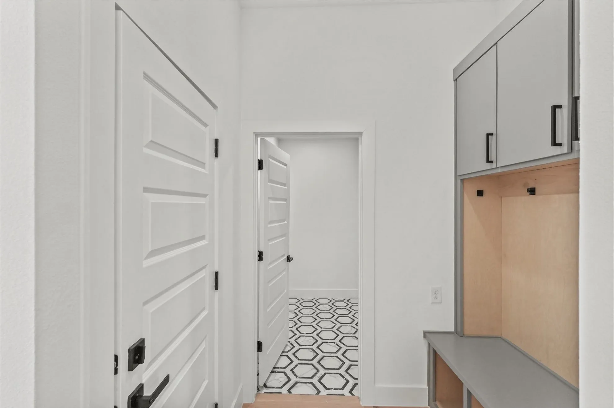 Single Family Residence For Rent in Dallas County , 3424 Ladd Street, Dallas, Texas 75212, 4 Bedroom, 4 Bathroom, 2 Garage spaces, 2,518 Sqft, built in 2024, mls#21298657, Real Estate Agent in Dallas, Homes For Rent in Dallas county, Homes For Rent in Dallas, Realtor in Dallas Texas, Real Estate Brokerage Independent Realty Texas, Luminita Cordes Realtor
