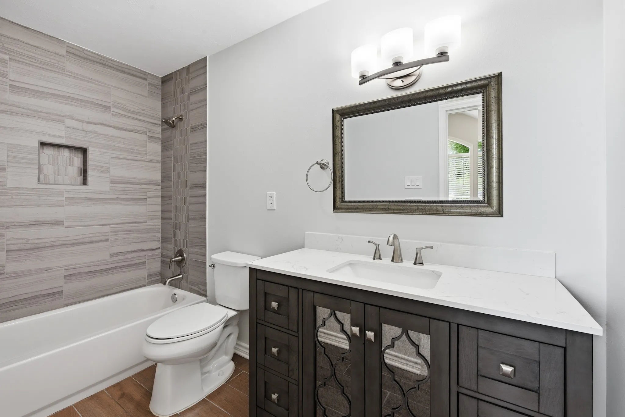 Single Family Residence For Sale in Brazos County , 318 Landsburg Lane, College Station, Texas 77845, 3 Bedroom, 3 Bathroom, 2 Garage spaces, 1,876 Sqft, built in 1997, mls#21303689, Real Estate Agent in College Station, Homes For Sale in Brazos county, Homes For Sale in College Station, Realtor in College Station Texas, Real Estate Brokerage Independent Realty Texas, Luminita Cordes Realtor