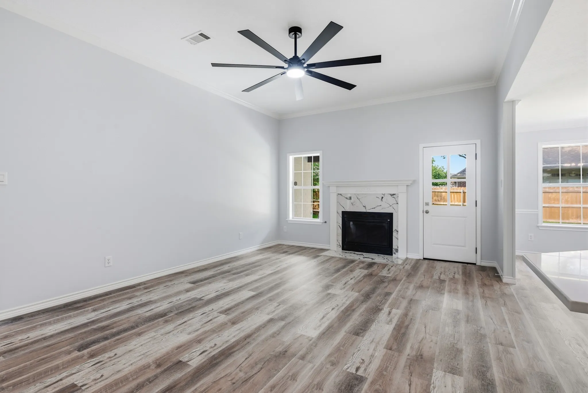 Single Family Residence For Sale in Brazos County , 318 Landsburg Lane, College Station, Texas 77845, 3 Bedroom, 3 Bathroom, 2 Garage spaces, 1,876 Sqft, built in 1997, mls#21303689, Real Estate Agent in College Station, Homes For Sale in Brazos county, Homes For Sale in College Station, Realtor in College Station Texas, Real Estate Brokerage Independent Realty Texas, Luminita Cordes Realtor