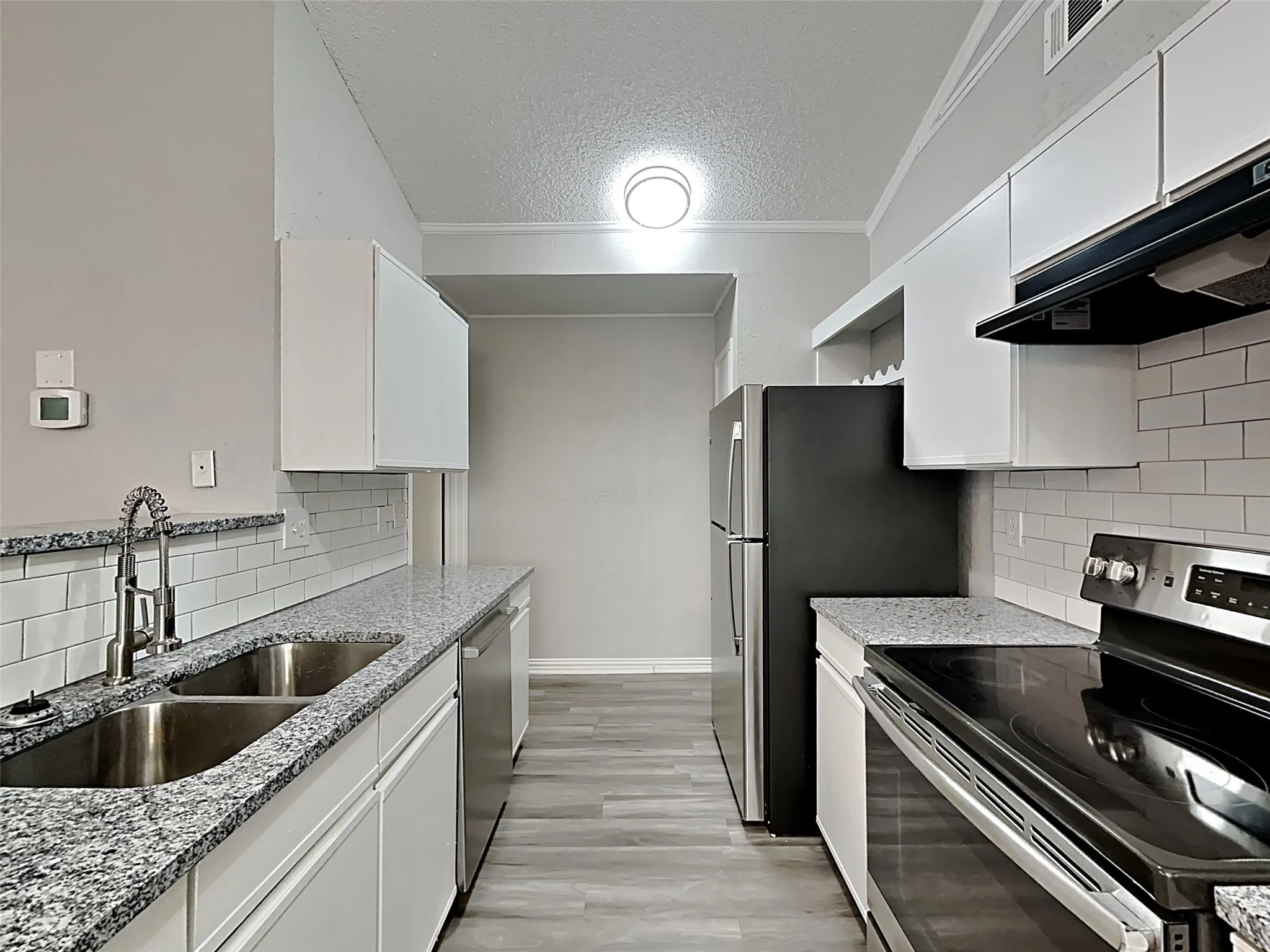Single Family Residence For Rent in Denton County , 328 Teakwood Lane, Lewisville, Texas 75067, 3 Bedroom, 2 Bathroom, Garage spaces, 1,396 Sqft, built in 1983, mls#21303826, Real Estate Agent in Lewisville, Homes For Rent in Denton county, Homes For Rent in Lewisville, Realtor in Lewisville Texas, Real Estate Brokerage Independent Realty Texas, Luminita Cordes Realtor
