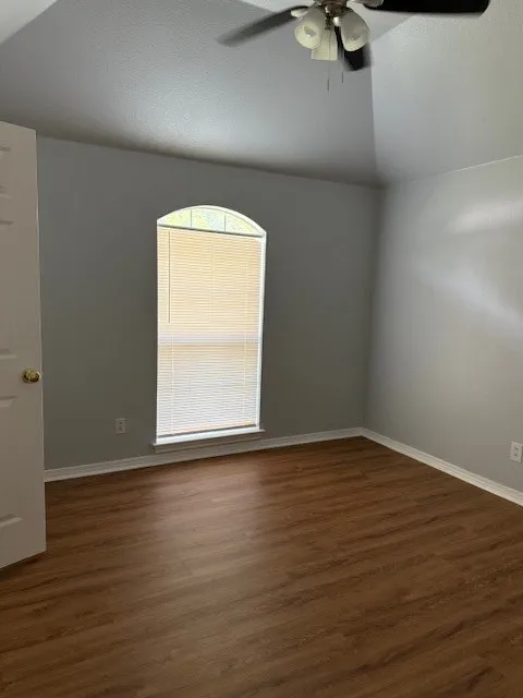 Single Family Residence For Rent in Hood County , 9703 Argyle Court, Granbury, Texas 76049, 3 Bedroom, 2 Bathroom, 2 Garage spaces, 2,277 Sqft, built in 1997, mls#21302529, Real Estate Agent in Granbury, Homes For Rent in Hood county, Homes For Rent in Granbury, Realtor in Granbury Texas, Real Estate Brokerage Independent Realty Texas, Luminita Cordes Realtor