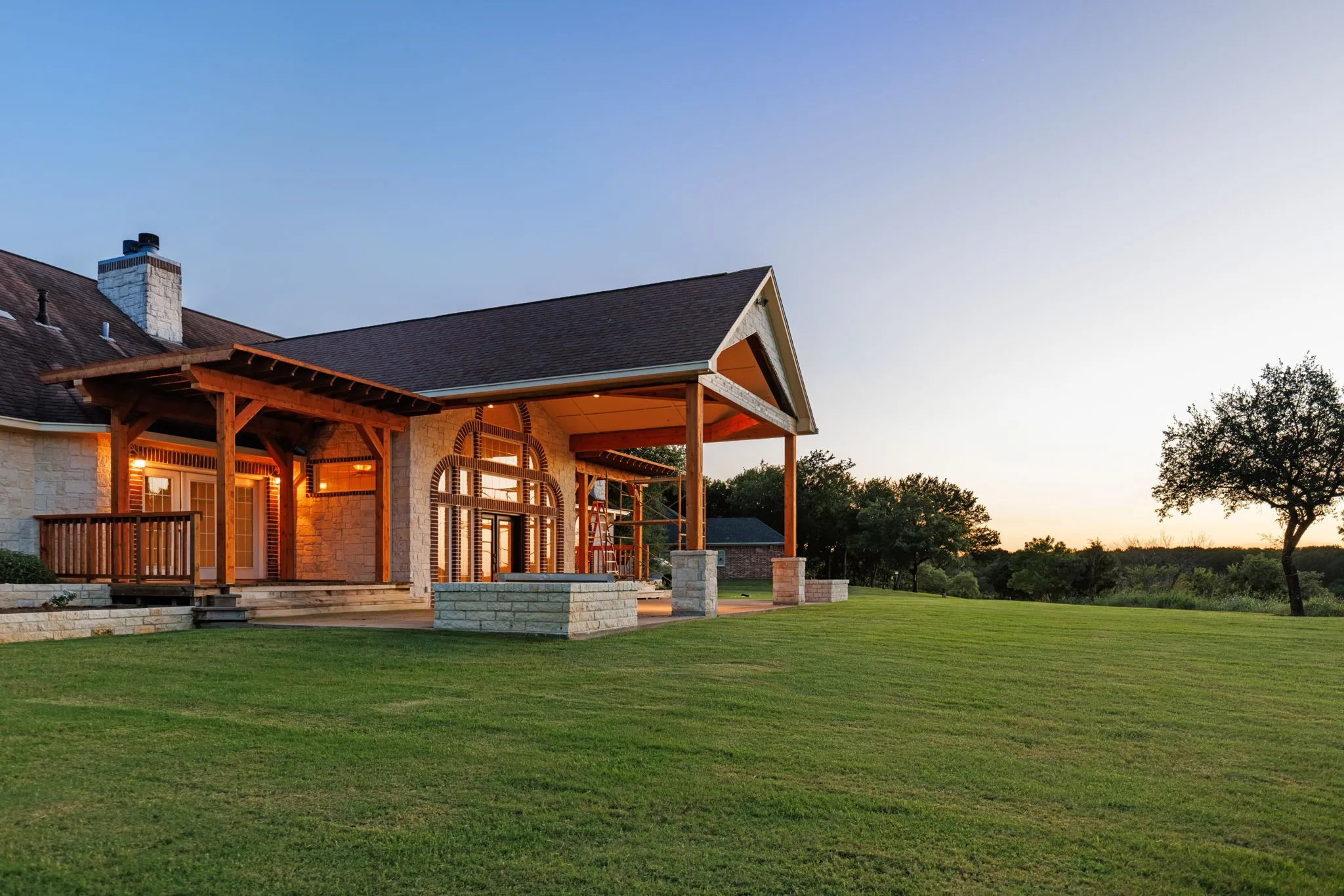 Single Family Residence For Sale in Mc Lennan County , 314 Cresthill Circle, Valley Mills, Texas 76689, 4 Bedroom, 3 Bathroom, 2 Garage spaces, 4,361 Sqft, built in 2006, mls#21303482, Real Estate Agent in Valley Mills, Homes For Sale in Mc Lennan county, Homes For Sale in Valley Mills, Realtor in Valley Mills Texas, Real Estate Brokerage Independent Realty Texas, Luminita Cordes Realtor