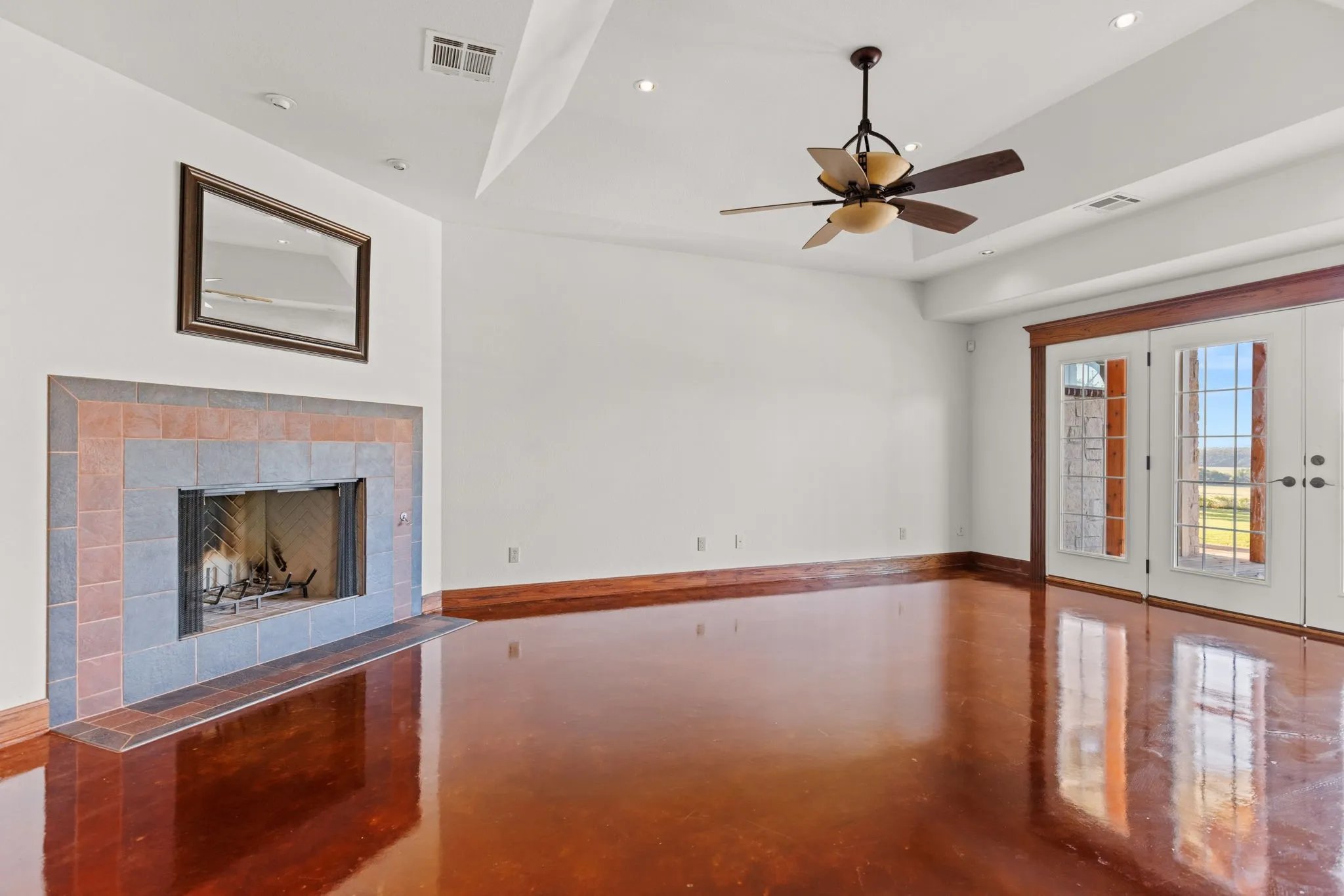 Single Family Residence For Sale in Mc Lennan County , 314 Cresthill Circle, Valley Mills, Texas 76689, 4 Bedroom, 3 Bathroom, 2 Garage spaces, 4,361 Sqft, built in 2006, mls#21303482, Real Estate Agent in Valley Mills, Homes For Sale in Mc Lennan county, Homes For Sale in Valley Mills, Realtor in Valley Mills Texas, Real Estate Brokerage Independent Realty Texas, Luminita Cordes Realtor
