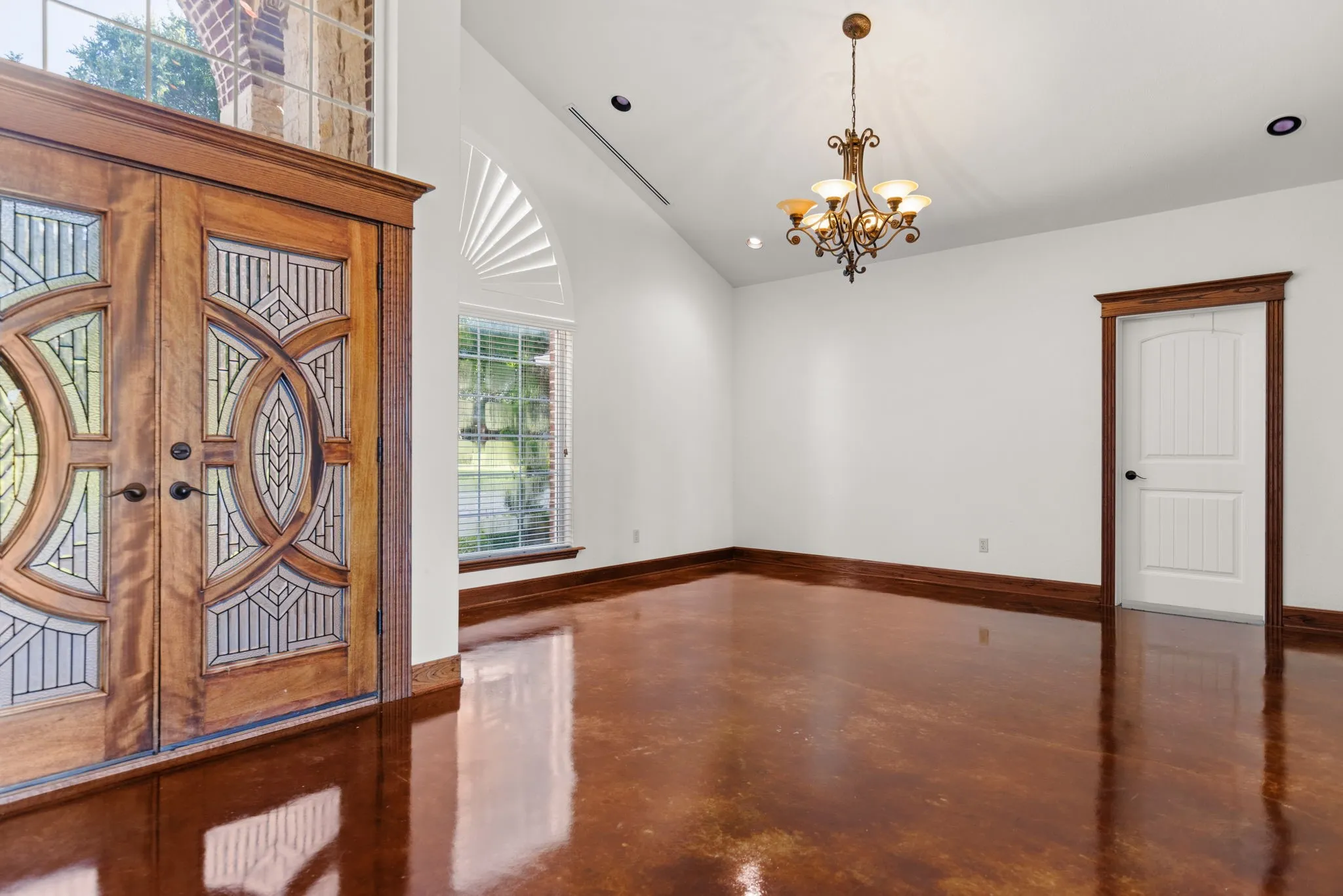 Single Family Residence For Sale in Mc Lennan County , 314 Cresthill Circle, Valley Mills, Texas 76689, 4 Bedroom, 3 Bathroom, 2 Garage spaces, 4,361 Sqft, built in 2006, mls#21303482, Real Estate Agent in Valley Mills, Homes For Sale in Mc Lennan county, Homes For Sale in Valley Mills, Realtor in Valley Mills Texas, Real Estate Brokerage Independent Realty Texas, Luminita Cordes Realtor